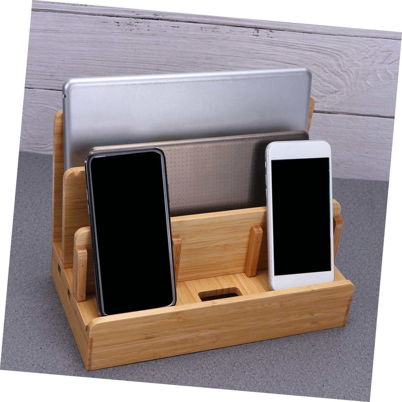 Operitacx Supporto per Caricabatterie per Telefono in Legno Bamboo | Smartphone e Dispositivi Multipli, Foro di Ricarica Riservato, Organizzatore da Tavolo Aspetto Distintivo