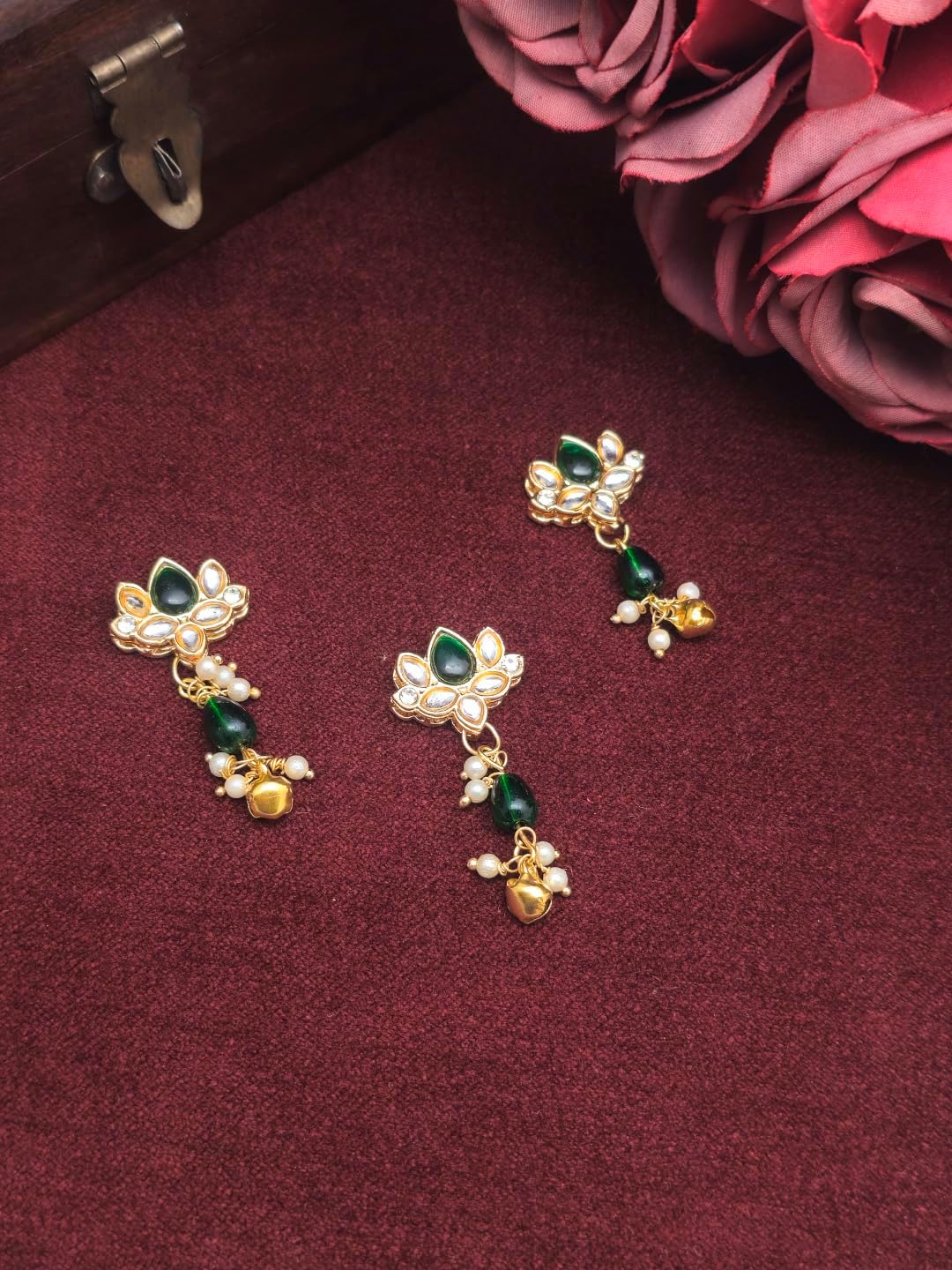 Traditional Gold-Plated Lotus Clip with Green Stones, Pearl Drops and Bell Charms, Bridal Wedding Royal Lotus Kundan Hair Clip for Women (Green)