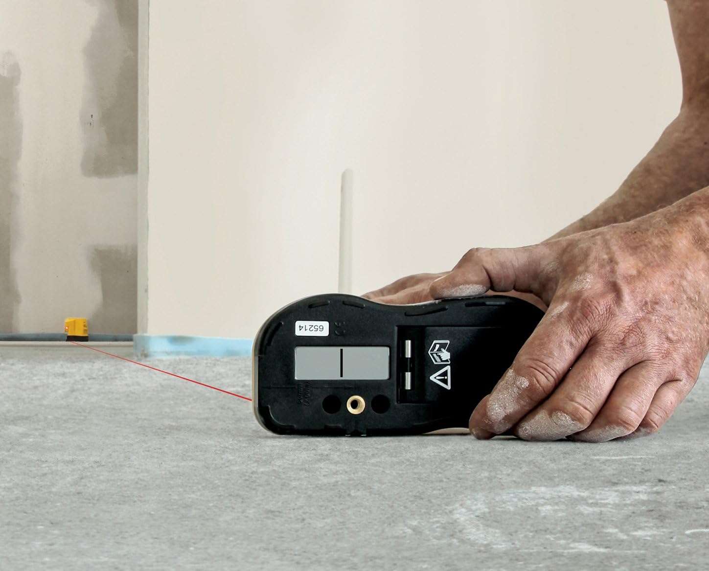 Stabila FLS90 Battery Compartment