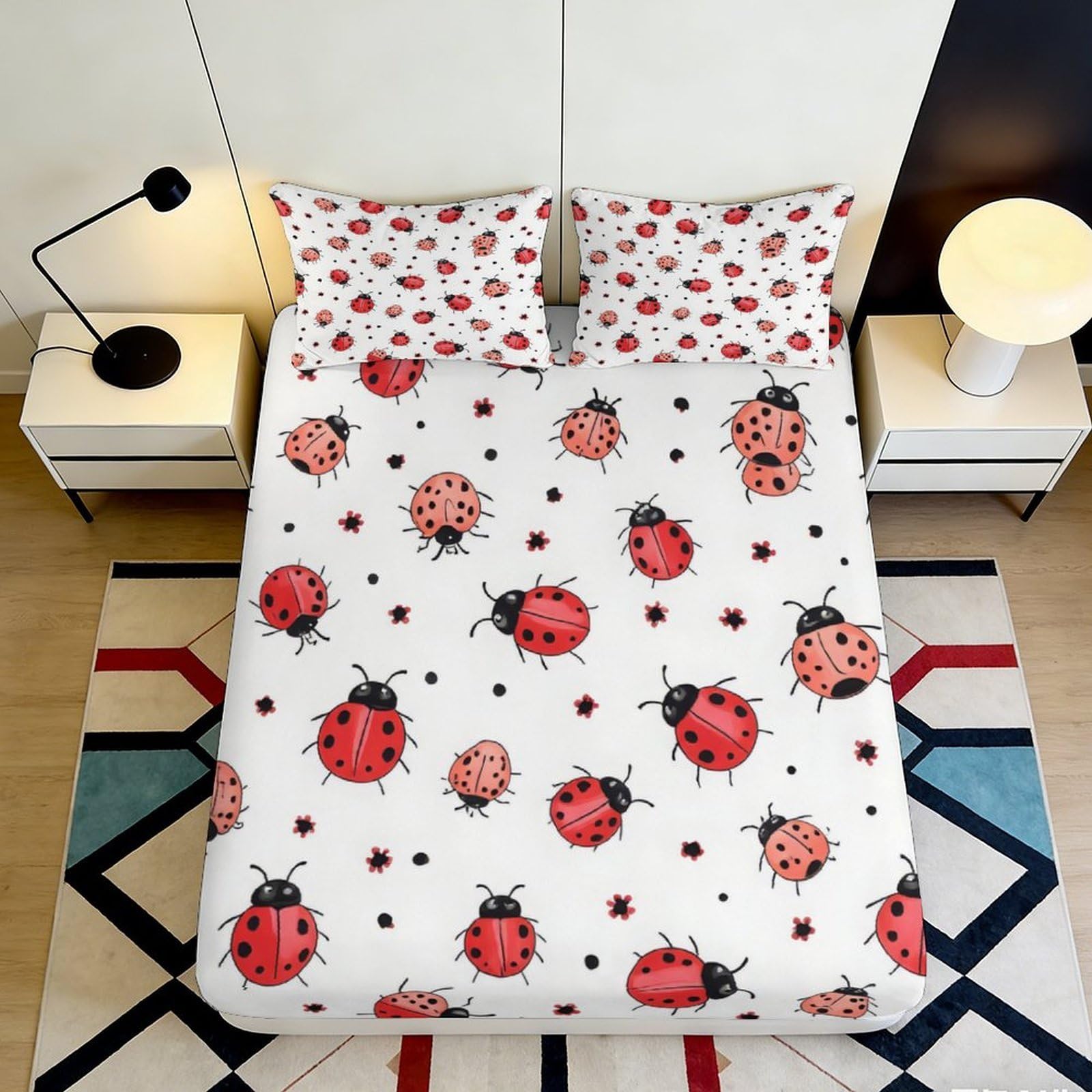 3D Printed Ladybug Pattern Fitted Sheet Microfiber Soft Breathable Cartoon Beetle Bed Cover for Bedroom Dorm Mattress Decor 90x200x25cm