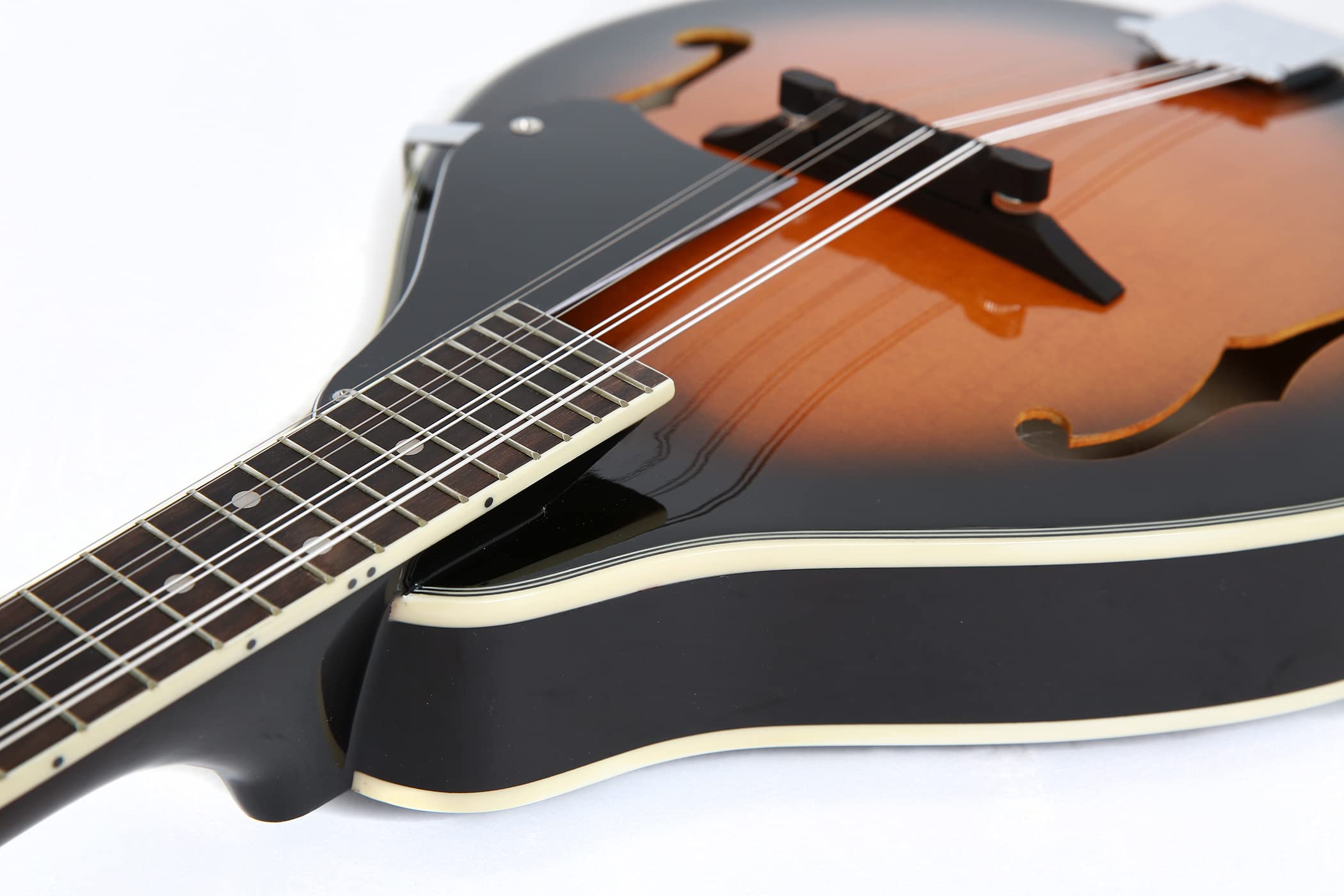 GEWA Mandoline A-1 Select - Table en épicéa - Fond / éclisses en érable - Ouïes en F - Étui premium inclus - Finition Vintage Sunburst haute brillance