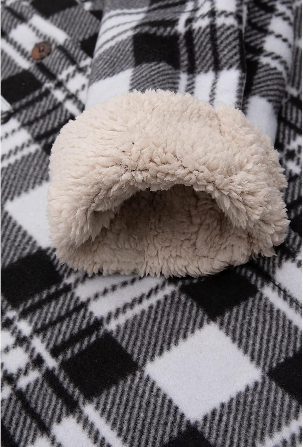 Lisskolo Women Fleece Lined Shirt Jacket with Hand Pockets, Plaid Button Down Sherpa Fleece Shacket Outerwear Flannel Jackets - Image 6