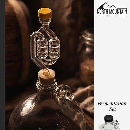 Miniatura 7 de North Mountain Supply Jarra de fermentación de vidrio de 1 galón con asa, juego de 4, incluye 6.5 tapones de goma, 6 esclusas de aire, tapas
