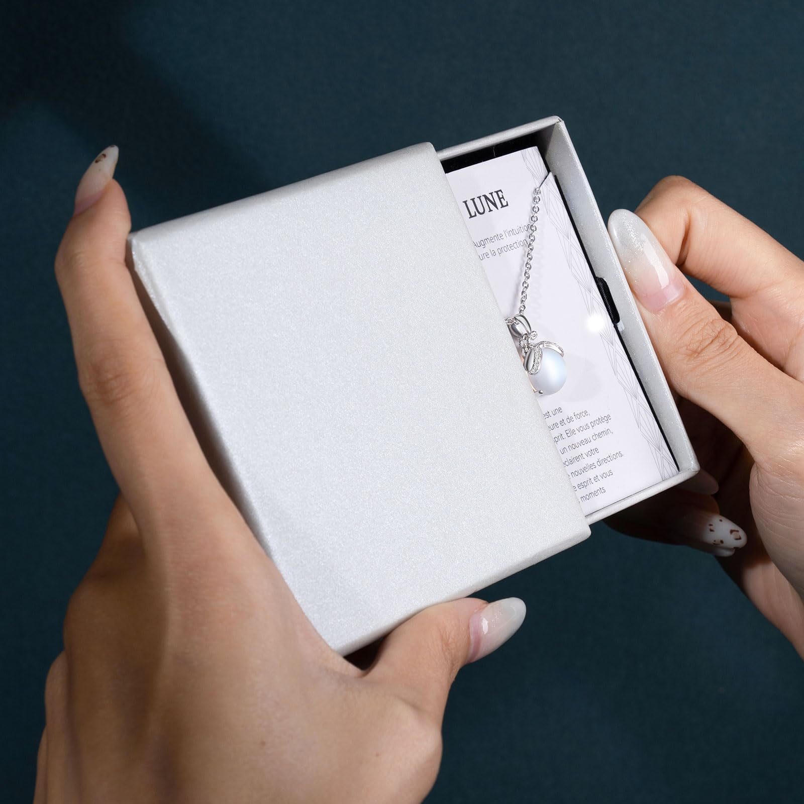 Lueaurra Regalo per Donna Collana Pietra di Luna Idee Regalo Originale per Ragazza Adolescente Regalo di Natale per Donna Regalo di Compleanno Collana per Figlia Mamma Sorella Amica