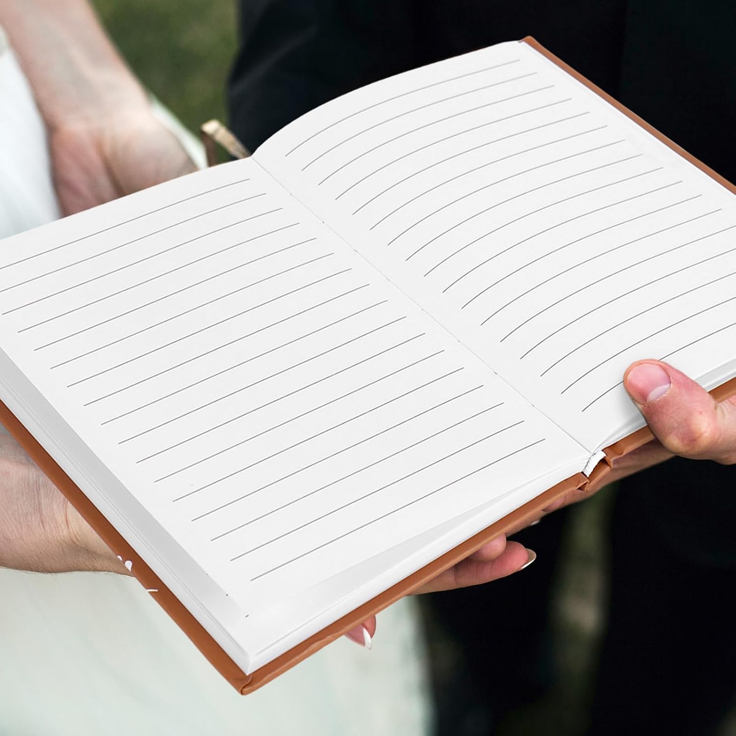 FYSUIMU 2 Pcs His and Hers Wedding Vow Books Elegant Cielito Lindo Brown White Vow Books for Bride and Groom Wedding Ceremony Essential Gift Box Included