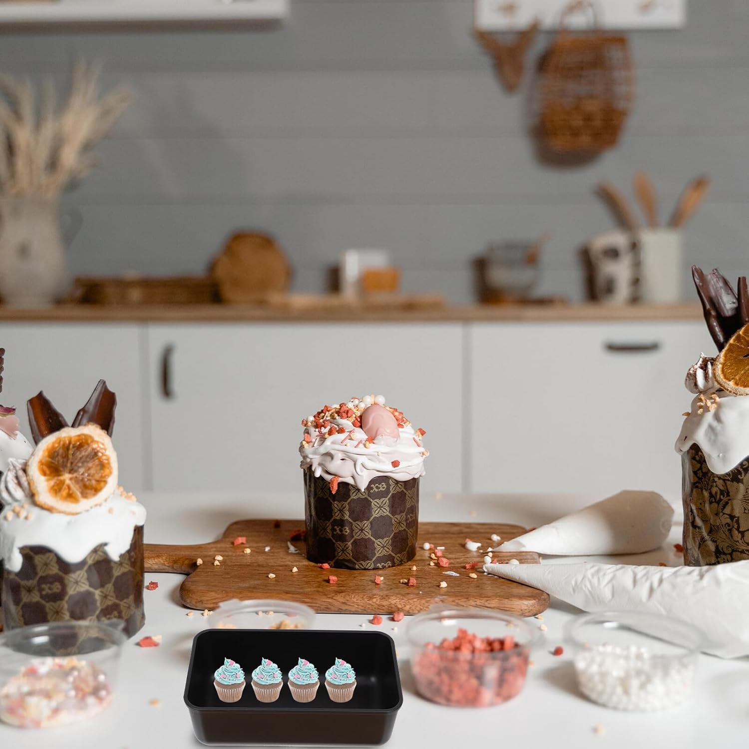 minkissy Bread Storage Box Bread Container Black Square Kitchen Organizing Box with Lid for Bakery Food on Countertop