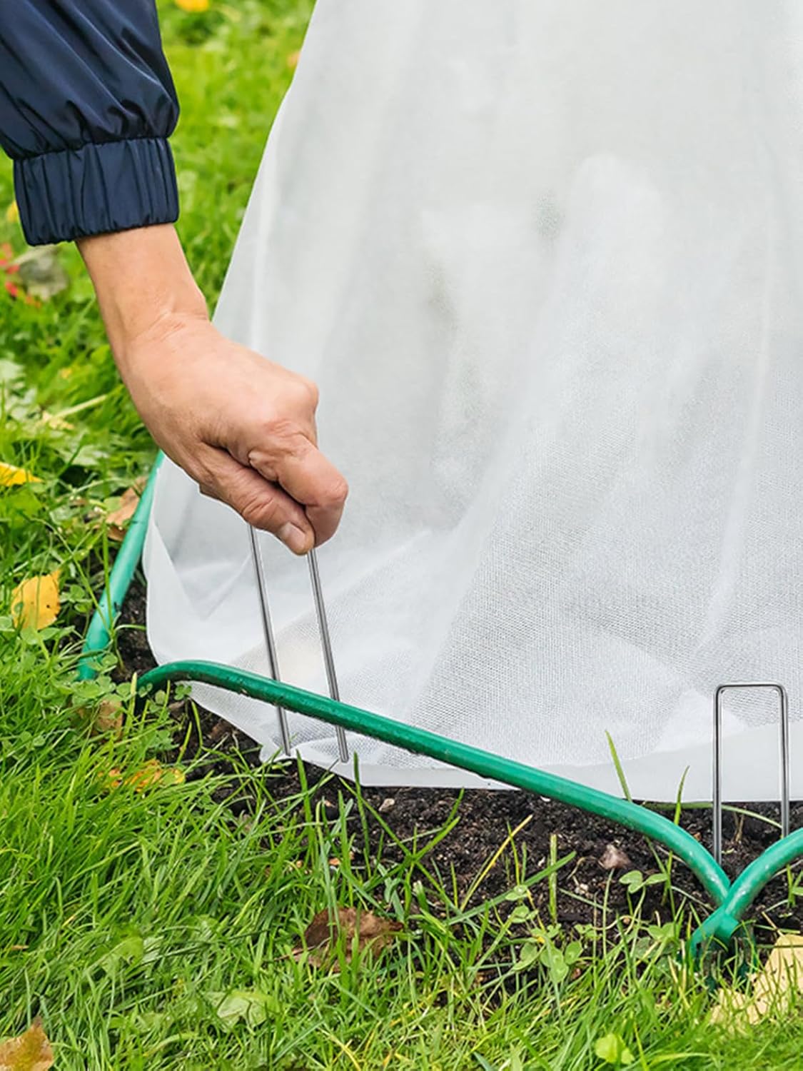 GROWNEER 50 Pack Landscape Staples 12 Inch 11 Gauge Heavy Duty Hot-Dip Galvanized Steel Garden Stakes U-Shaped Weed Barrier Spikes Metal Ground Pins for Lawn and Yard Landscaping