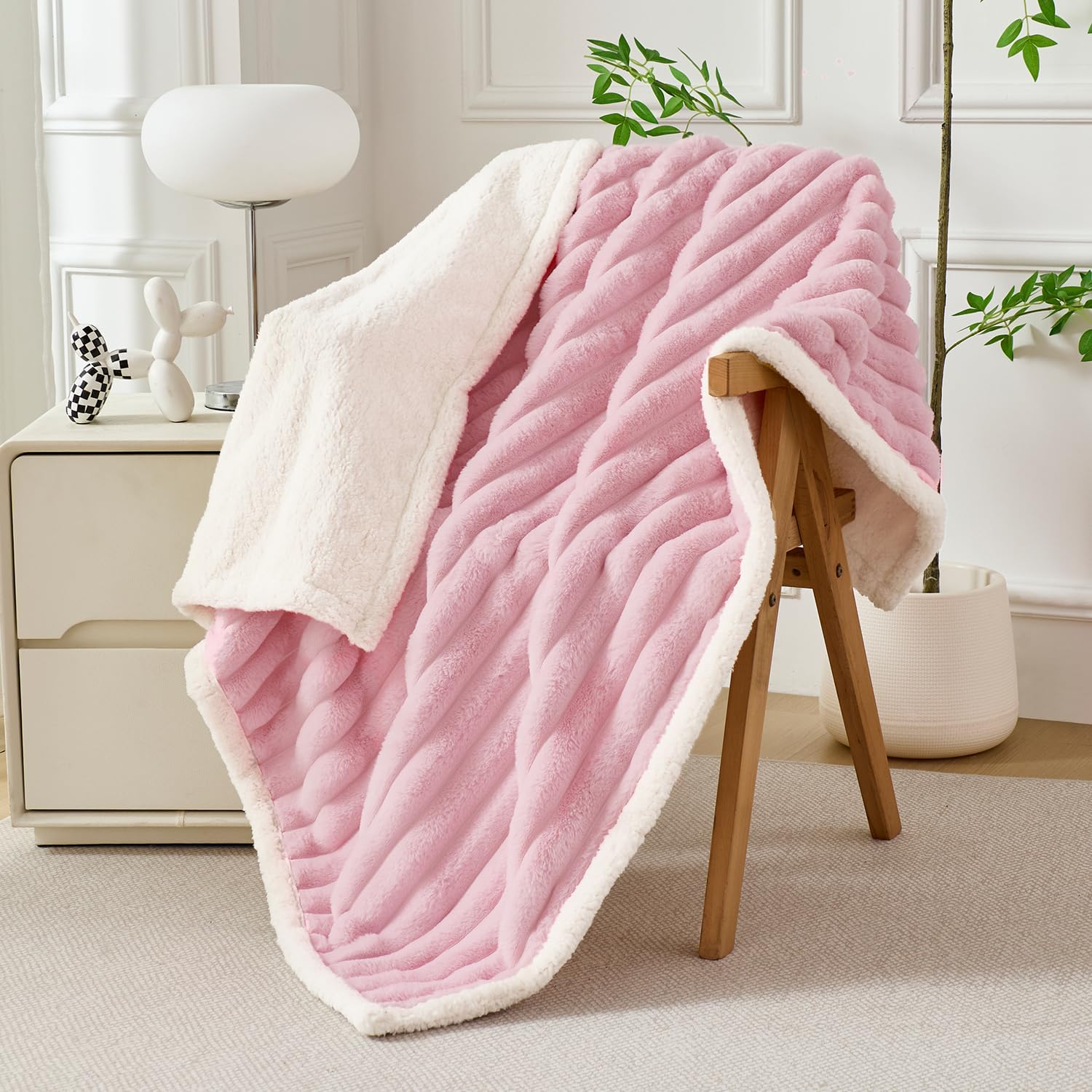 PERFEMET Waterproof Blanket for Bed Couch Sofa, Washable Leakproof Pet Blankets Calming Puppy Kitten, Reversible Fleece Furniture Protector Decorative Pink Blankets for Home, 40"X50", Pink