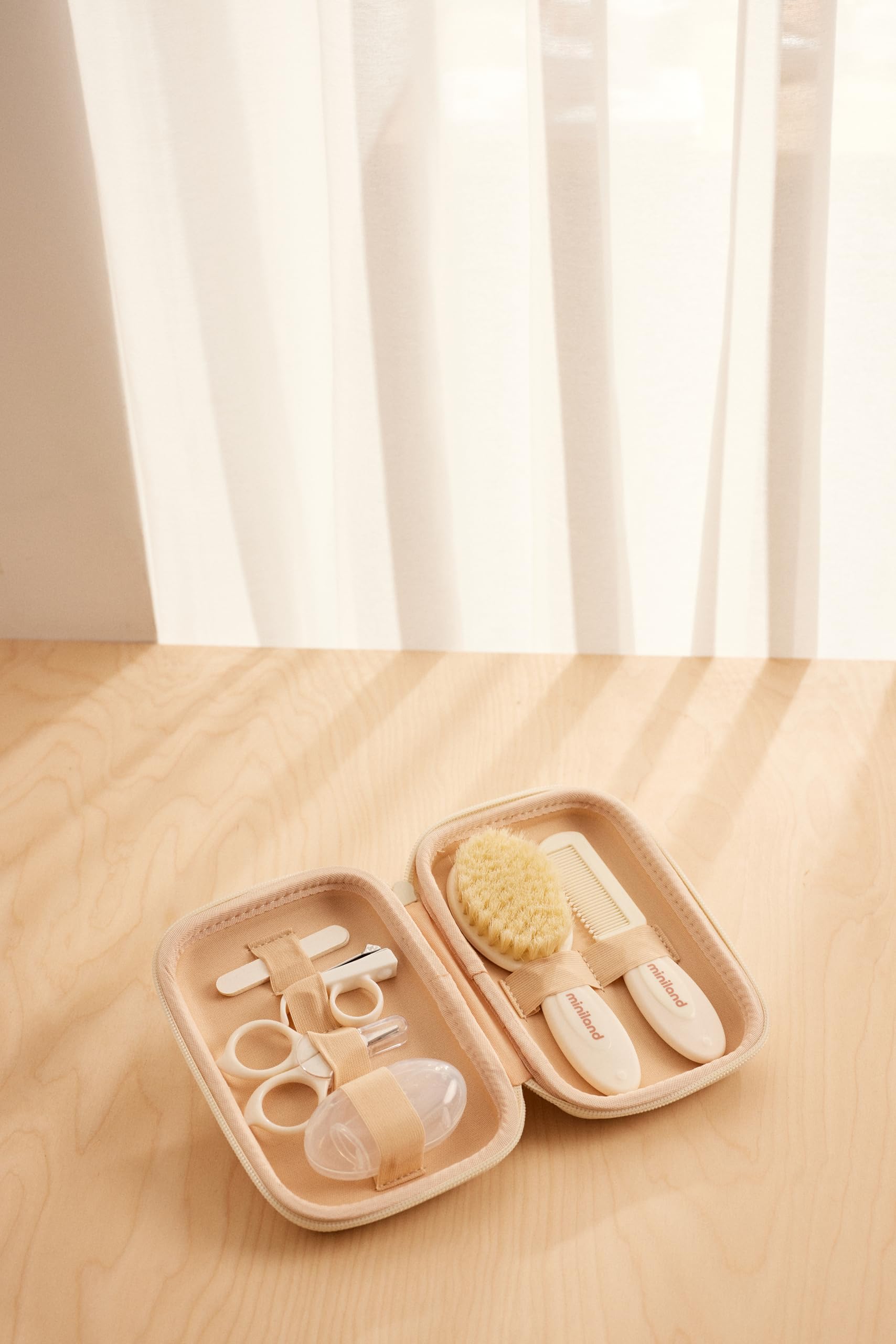 Miniland Babykit Valencia. Kit complet pour la maison et le voyage pour les soins du bébé
