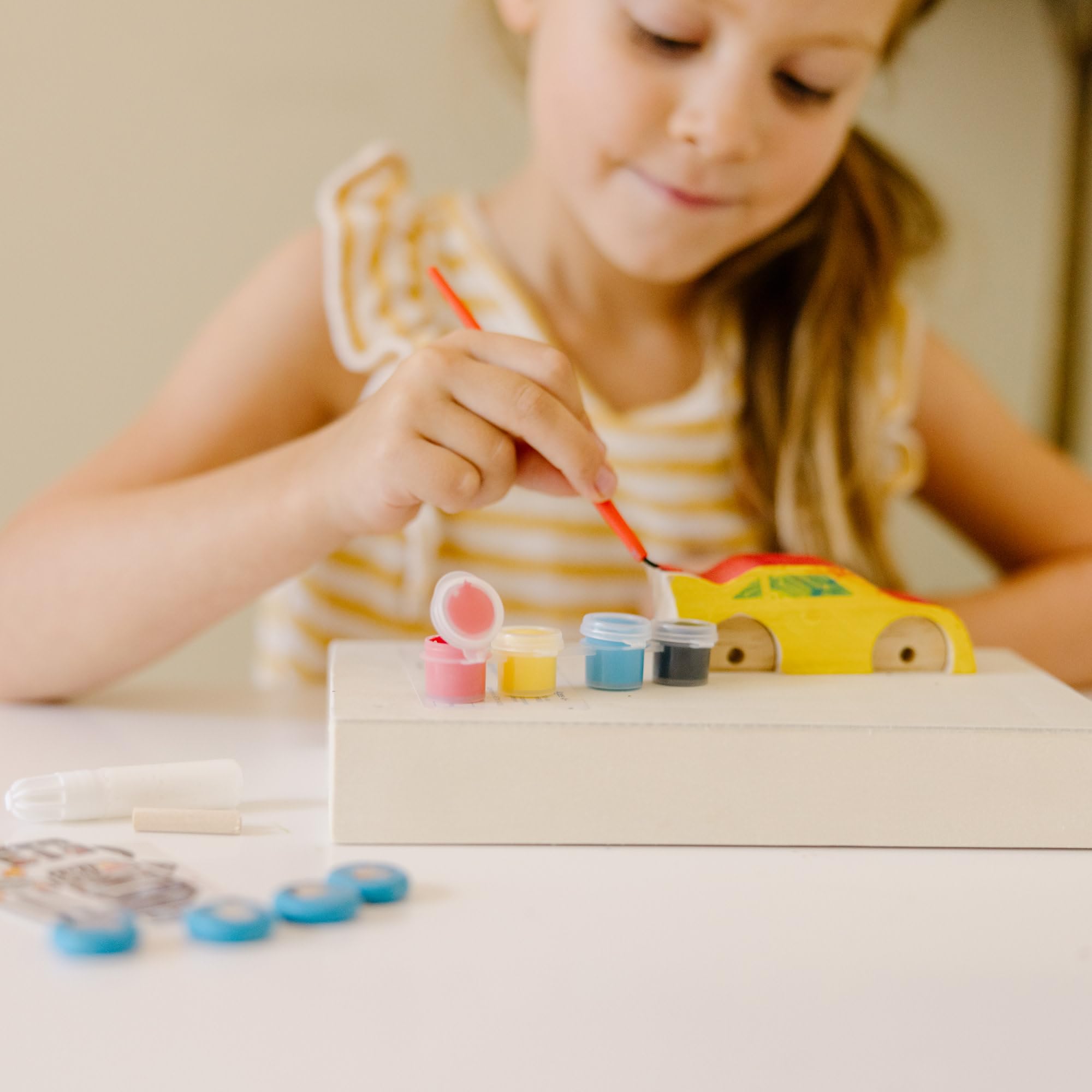 Melissa & Doug Samochód wyścigowy | Sztuka & Rękodzieło | Pretend Play | 3+ | Prezent dla chłopca lub dziewczyny