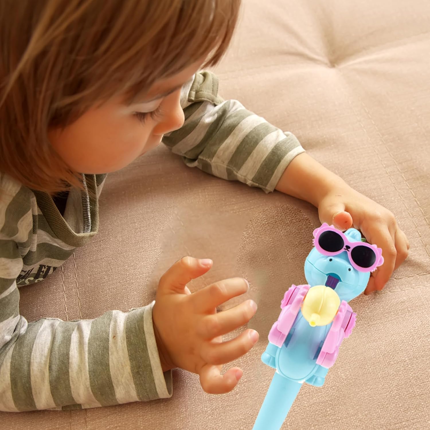 Lollipop Robot Holder Creative Dust Proof, Storage Toy Eating Lollipop Robot Novelty Halloween for Kids image 5