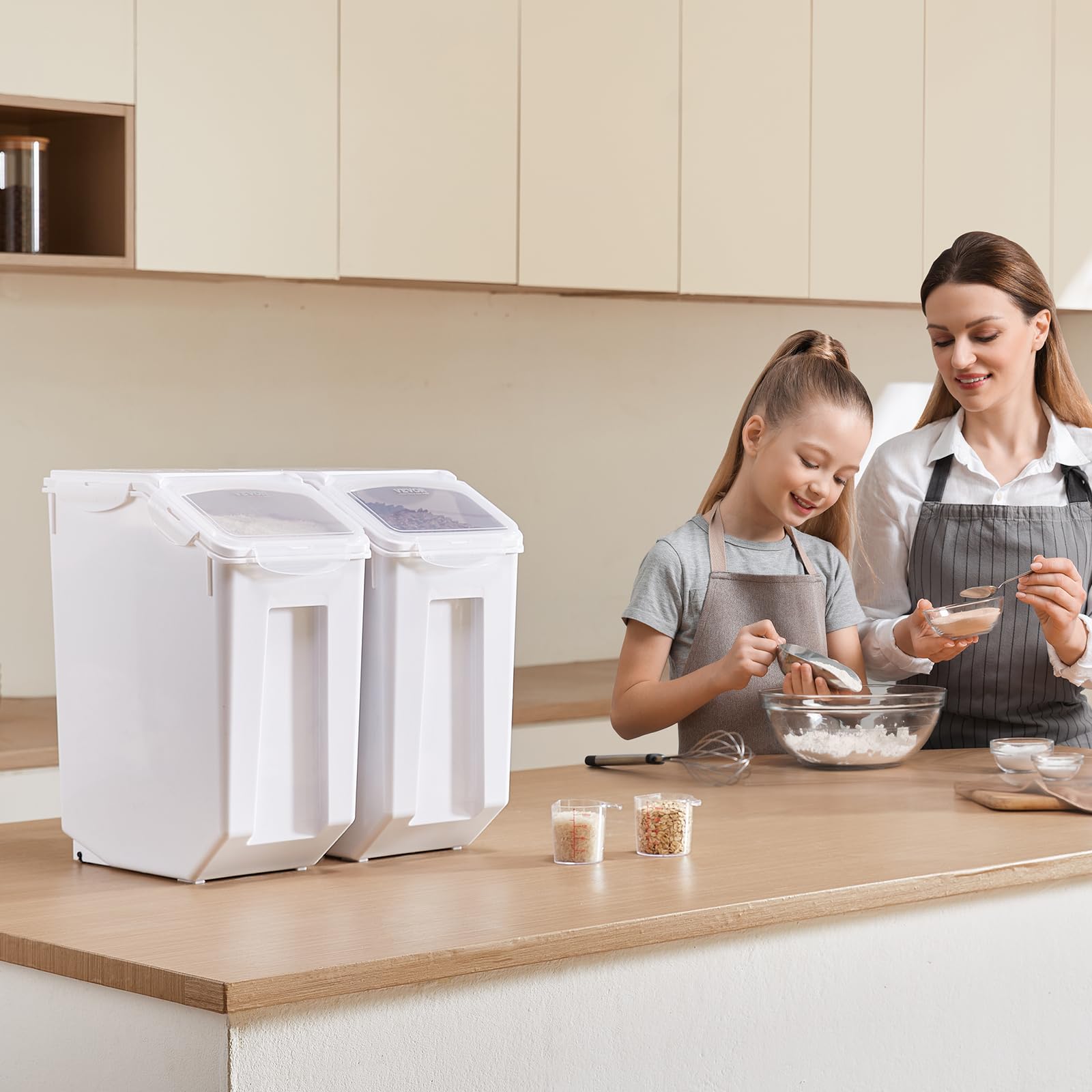 VEVOR Contenedor de Almacenamiento de Arroz, para Perros con Capacidad de 20 L x 2, Contenedor para Harina, Cereales y Granos, para Mascotas con Ruedas, 2 Tazas Medidoras, 360 x 225 x 445±10 mm