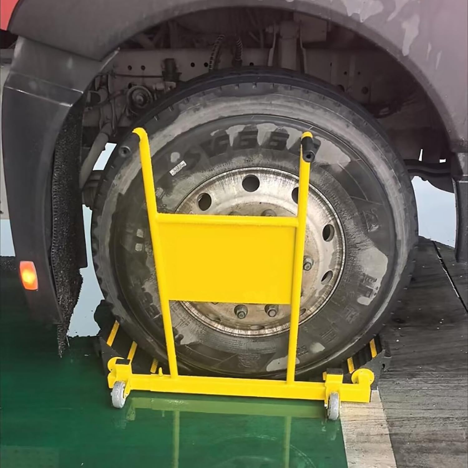 Heavy Duty Solid Rubber Wheel Chocks Car Truck Rv Camper Trailer Tire, Standing Portable Tire Parking Anti Chock Device with Handle & Roller