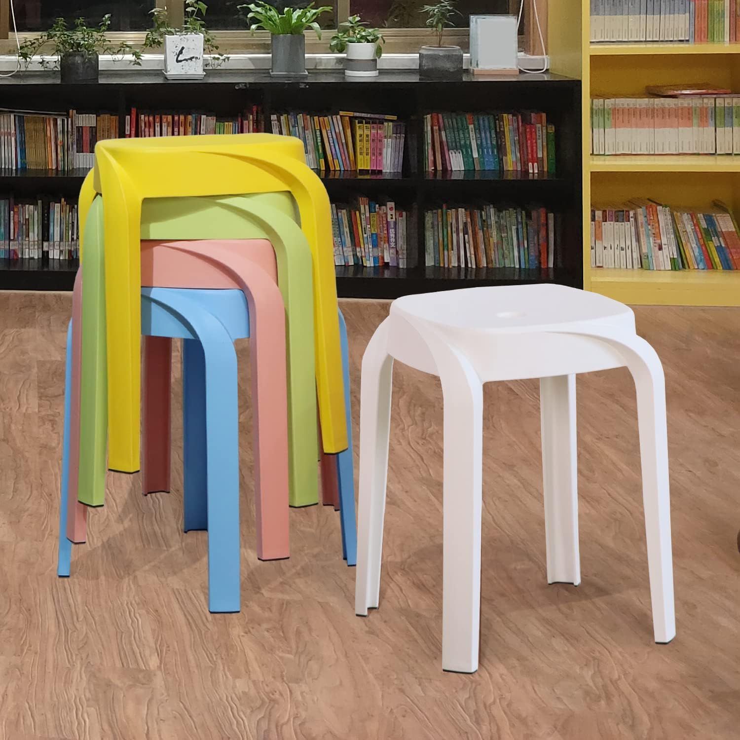 PRIVATE GARDEN Plastic Stackable Stool, 17.75" Portable Nesting Stools Stackable Backless Barstools Multipurpose School Classroom Decoration Furniture Stools for Home, Classrooms Pack of 5