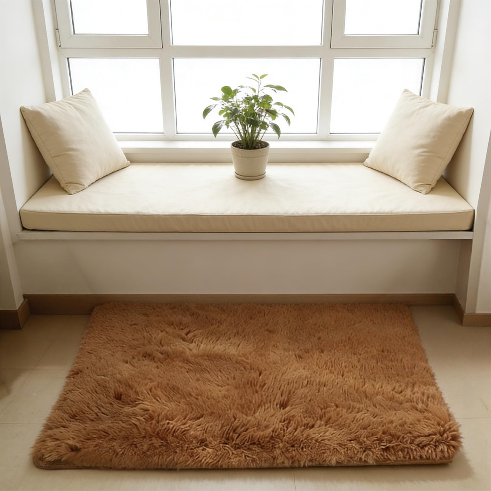 Tapis doux et moelleux antidérapant marron pour sécuriser le salon