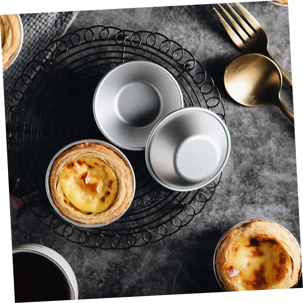 AUTSUPPL 12Pcs Round Metal Egg Tart Heat Baking for Pudding Muffins and Cupcakes Lightweight and Compact Design for Easy Storage and Transport