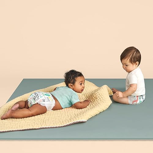 Miniatura 8 de The Honest Company Pañales Clean Conscious  A base de plantas, sostenibles  Pandas + Barnyard Babies  Club Box, tamaño 2 (12-18 libras), 72 unidades