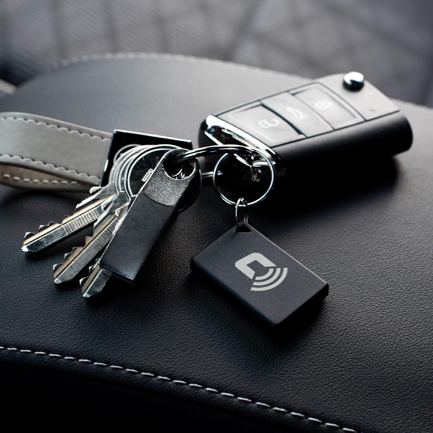 CARLOCK TAG 2.0 - Mise à Niveau Bluetooth. Batterie Longue durée jusqu'à 1 an. Fiabilité Accrue, Moins de Fausses alertes. Alertes de sécurité automatiques basées sur la proximité. (Pas Autonome)