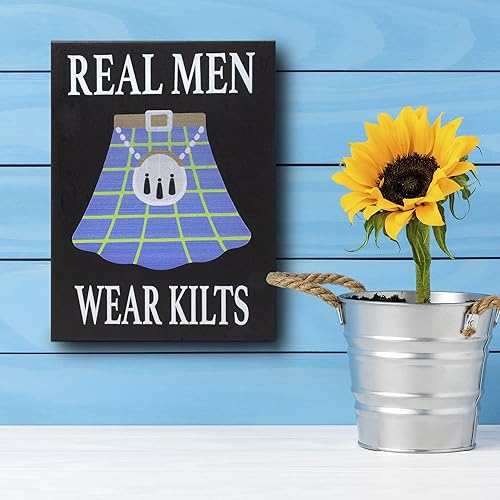 Miniatura 6 de JennyGems Regalos escoceses divertidos, letrero de madera de Real Men Wear Kilts, decoración del día de San Patricio, fabricado en Estados Unidos