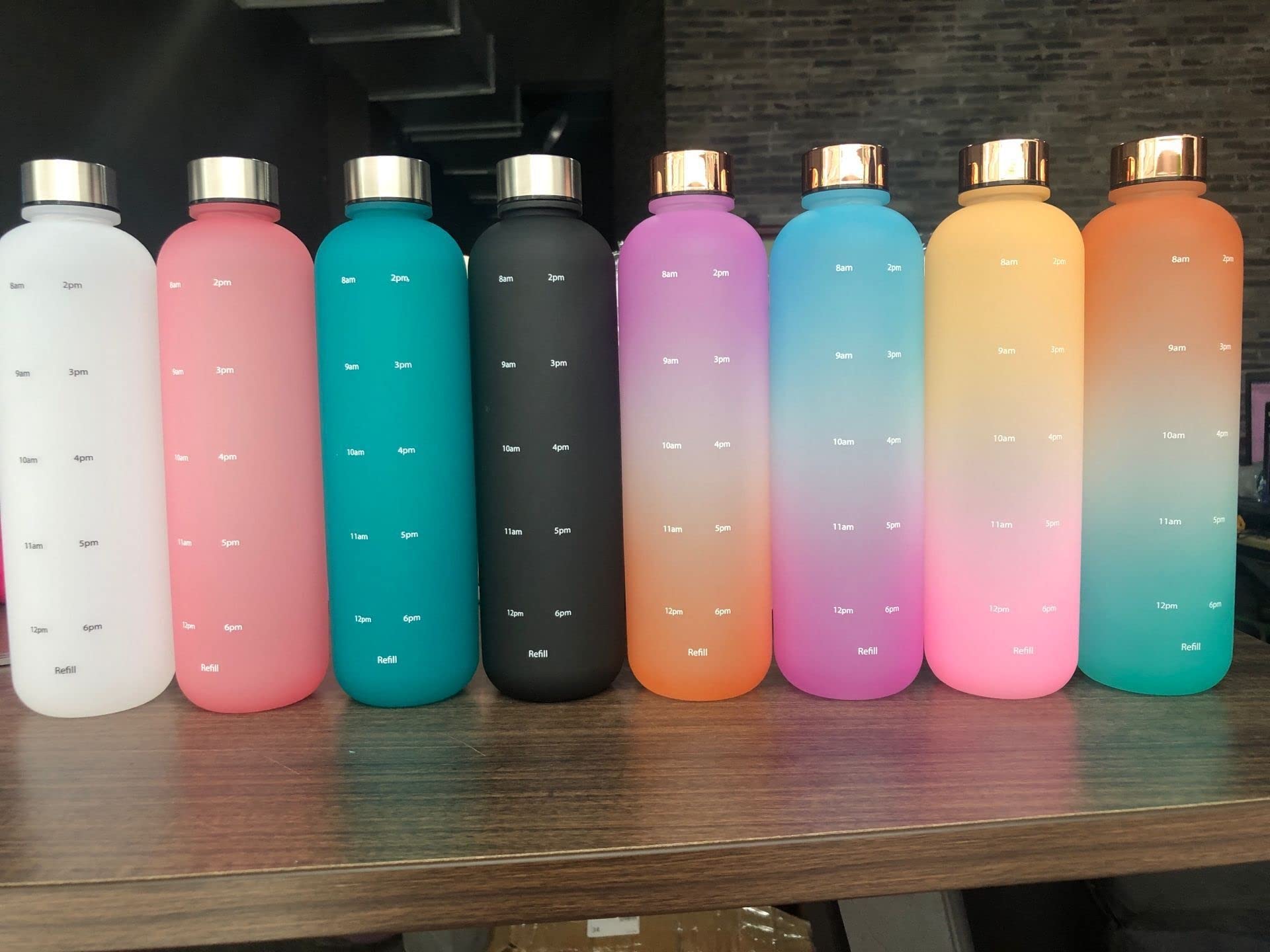 Amazon | ウォーターボトル 水筒 1000ml 直飲み 超軽量105g 保冷 宇宙