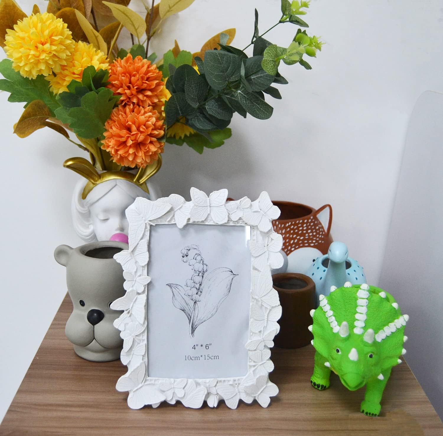 WAIT FLY 4 X 6 Inches Beautiful White Butterfly Shape Resin Card Photo Frame Picture Frame for Desktop Table Top Display