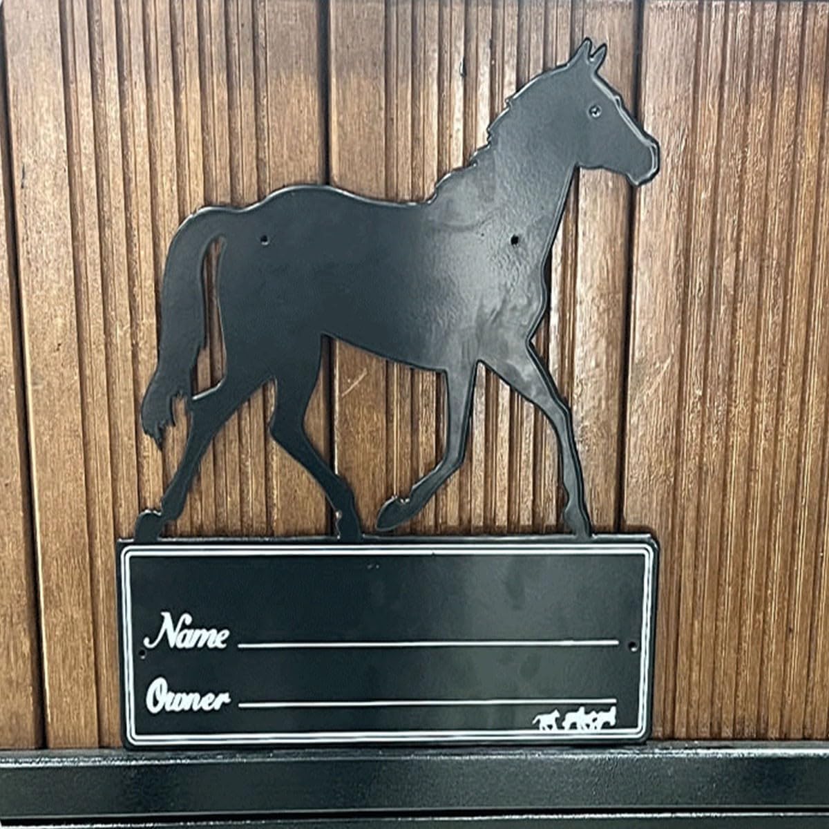 Horse Name Plate for Stall, Heavy-Duty Writable Horse Stall Sign, Personalized Signs for Stables(Pink)