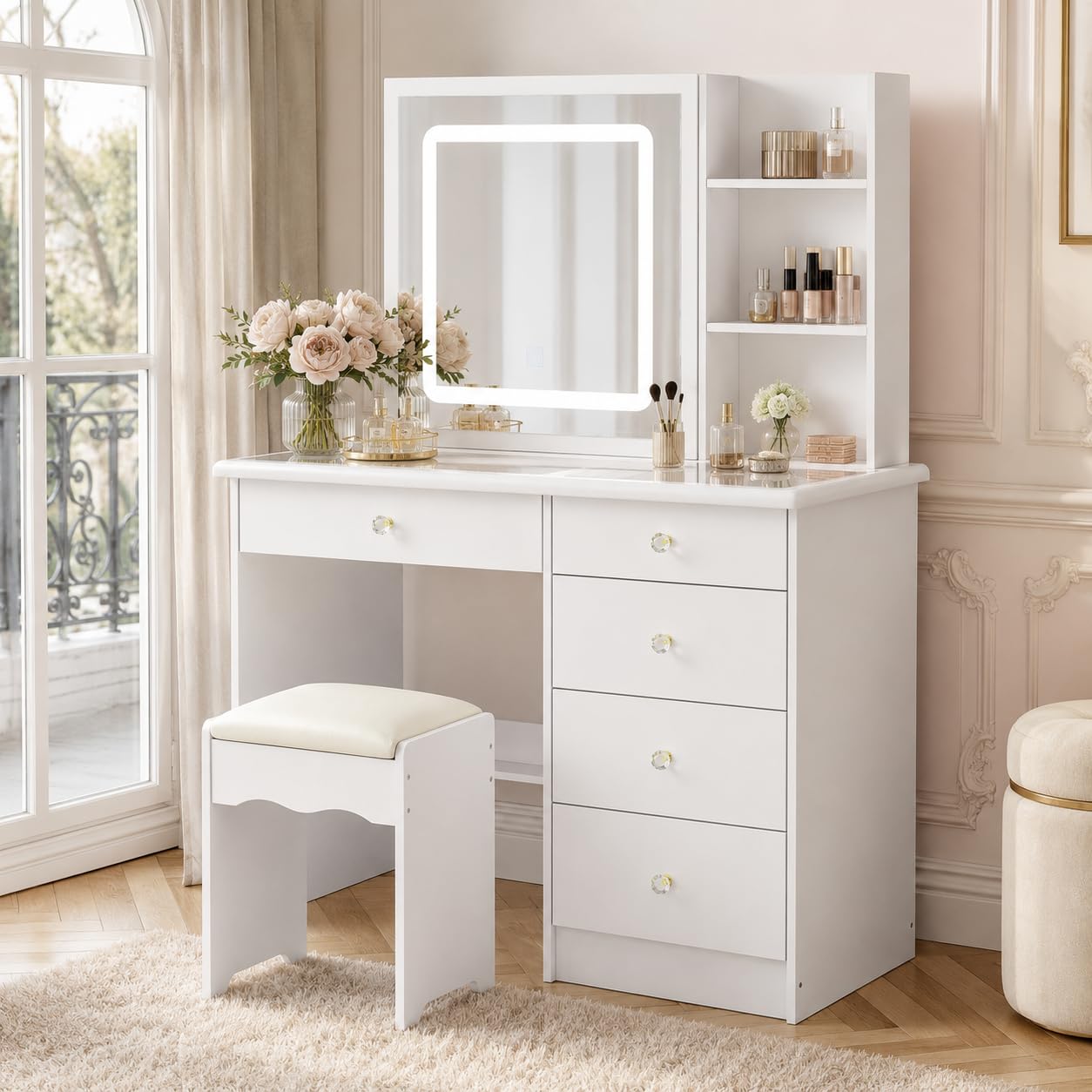 Tavolo da Toeletta Con Grande Piano in Vetro, Illuminazione a 3 Colori, Specchio e Sgabello - 5 Cassetti e 4 Ripiani - Bianco