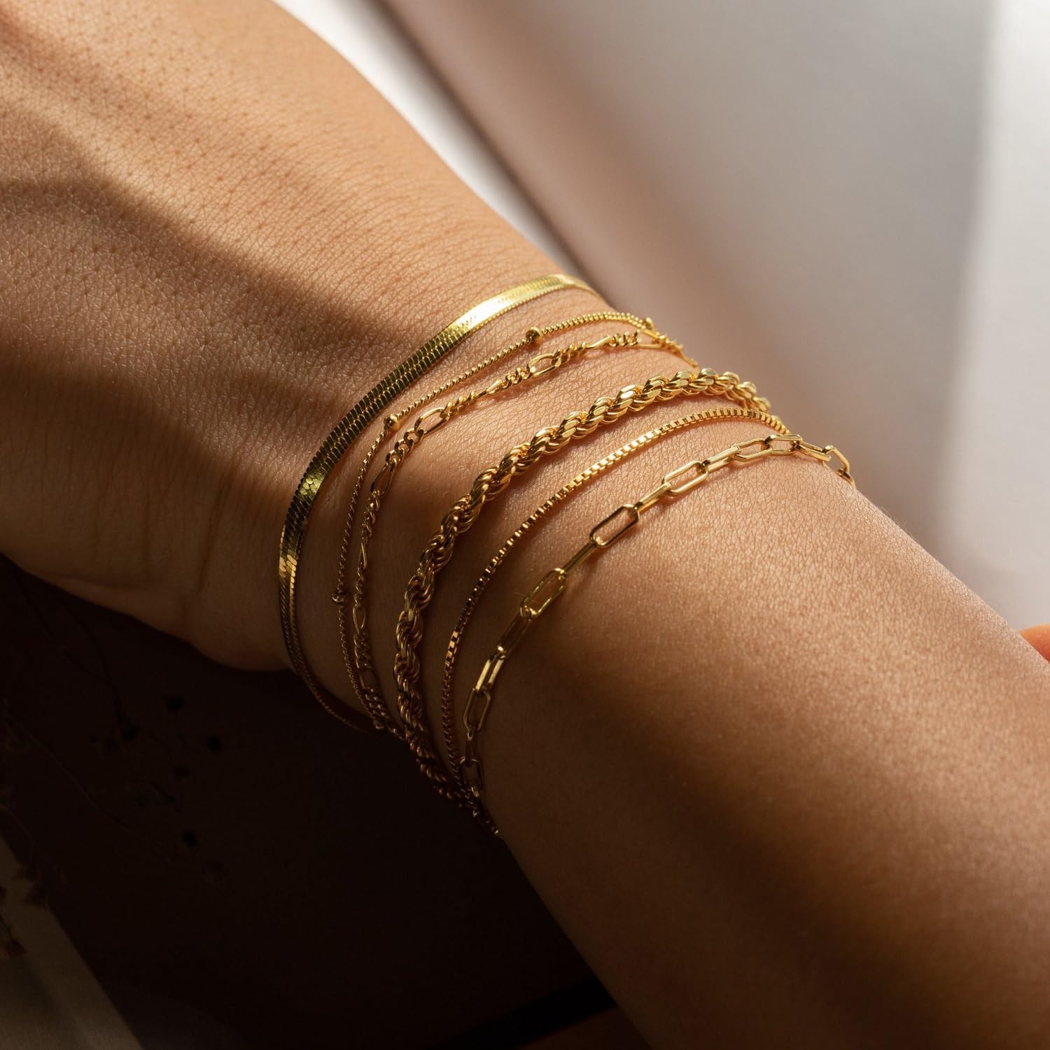 Miniatura 2 de Pulseras de oro para mujer, pulseras de oro real de 14 quilates, no se deslustra, modernas pulseras fígaro con clip de papel de espiga para mujeres