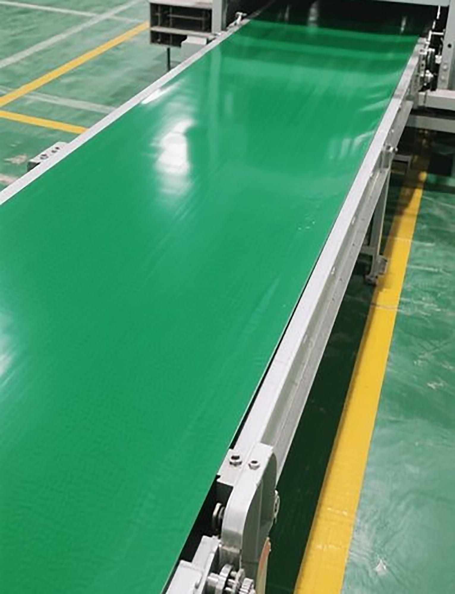 Cinta transportadora industrial de PVC para un transporte eficiente de dispositivos electrónicos y eléctricos, material flexible y duradero para un rendimiento óptimo