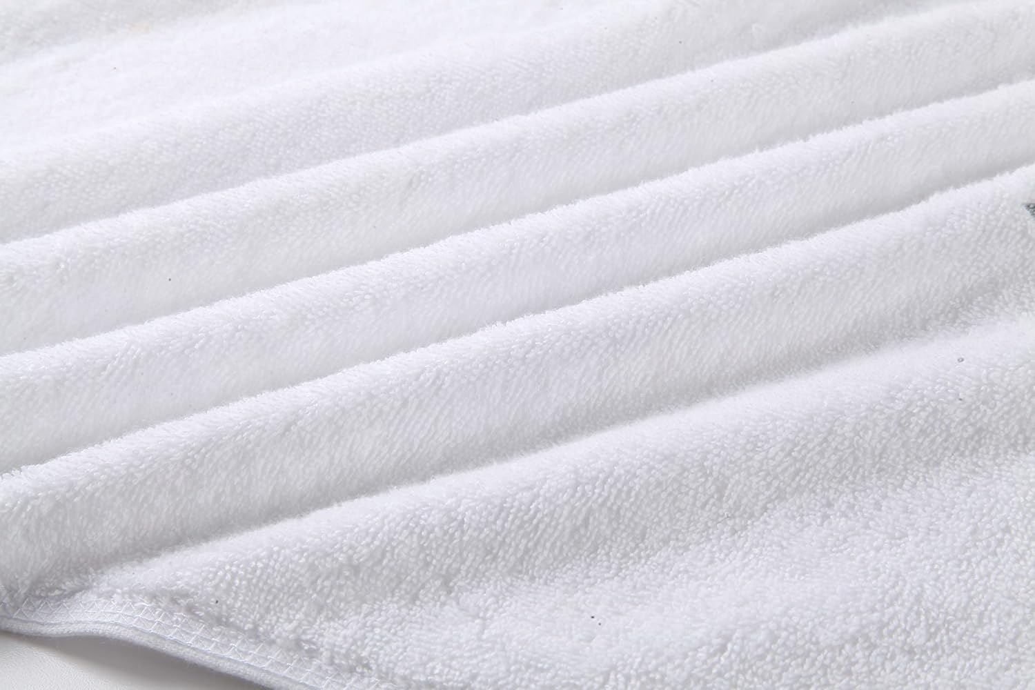 Quera 2 Pack Christmas Hand Towels 100% Cotton Embroidered Premium Luxury Decor Bathroom Decorative Dish Towels Set for Drying, Cleaning, Cooking, Holiday Towels Gift Set 13.7'' x 29.5'' - Image 7