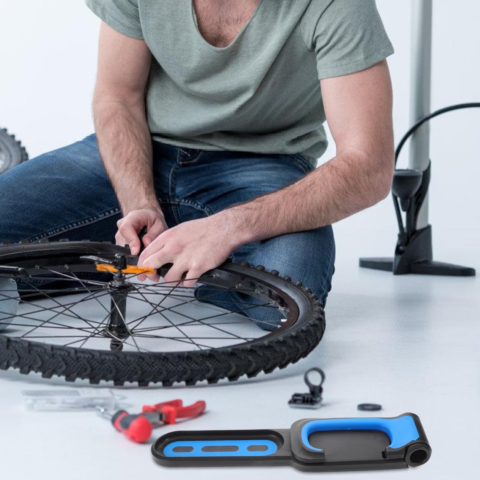 Abaodam présentoir à vélo Support Mural vélo Support de Rangement pour vélos Garage à vélo Crochets pour Suspendre des Charges Lourdes Support vélo Mural Porte-vélos résine Black