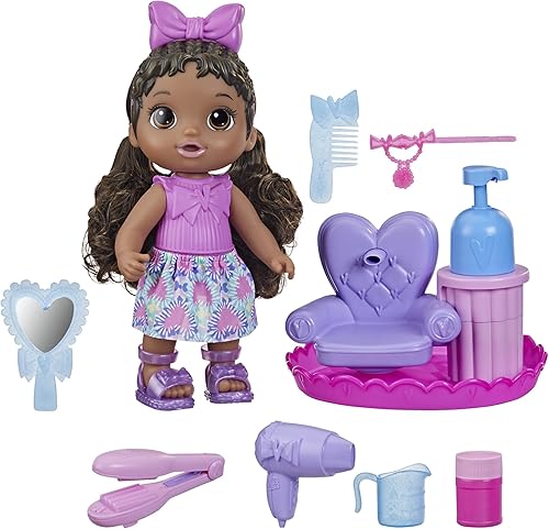 Baby Alive Sudsy Styling Doll, pelo negro, incluye silla de salón de 12 pulgadas, juguetes para niñas y niños de 3 años en adelante