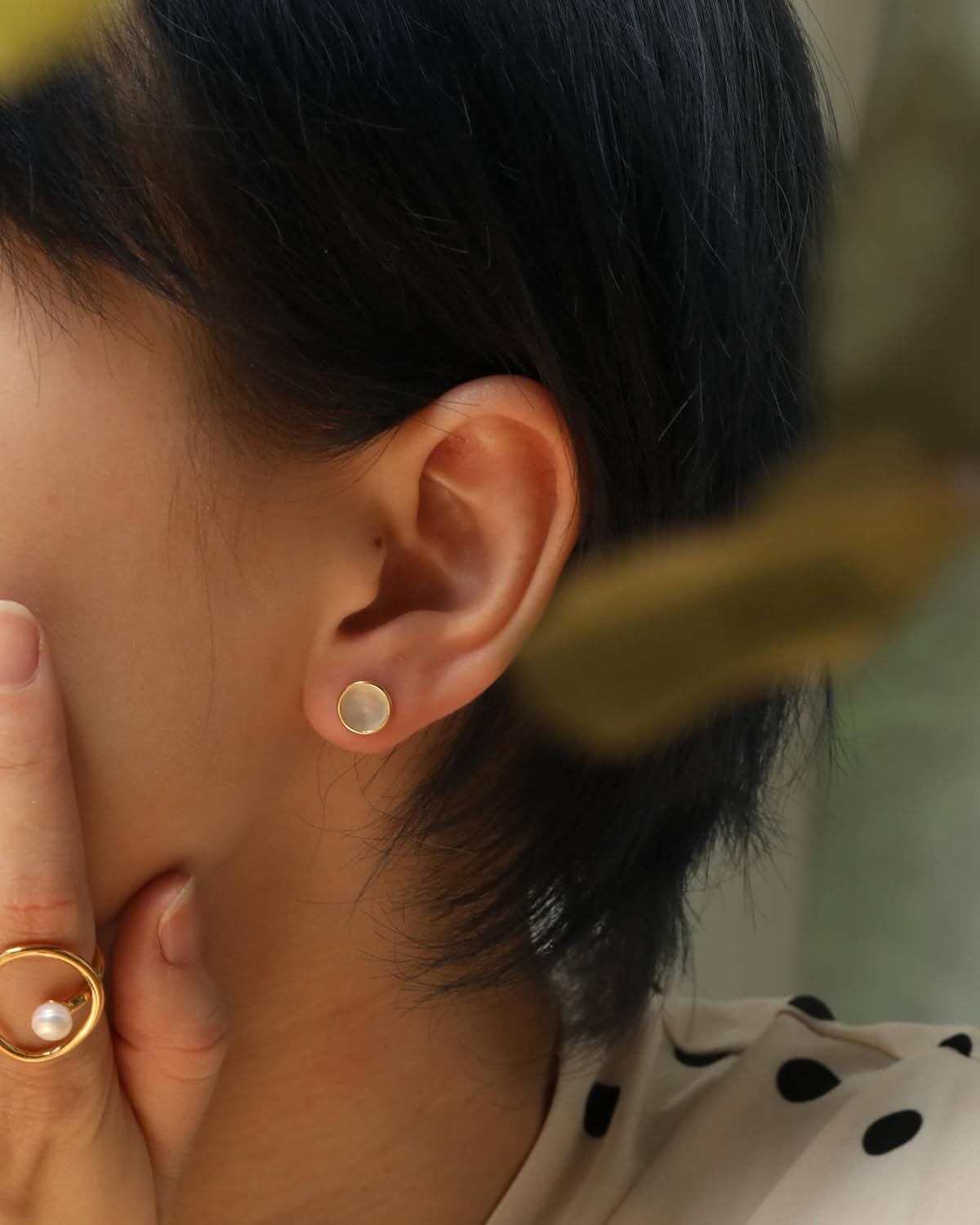 S.Leaf Gold Stud Earrings for Women 925 Sterling Silver Hypoallergenic Mother of Pearl Shell Stud Chain Earrings Friendship Jewelry Gifts for Women Her