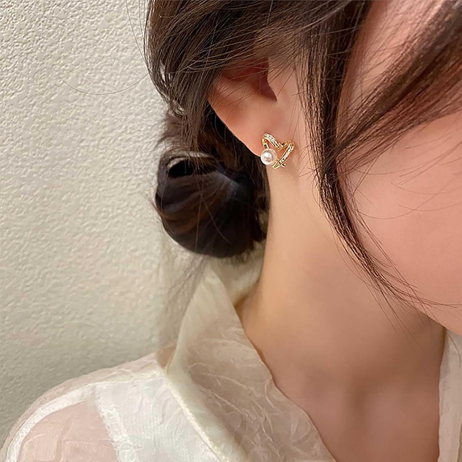 Bohemian Crystal Heart Stud Earrings Gold Hollow Cz Heart Earrings Small Heart Pearl Earrings Minimalist Heart Pearl Earrings Jewelry for Women - Image 5