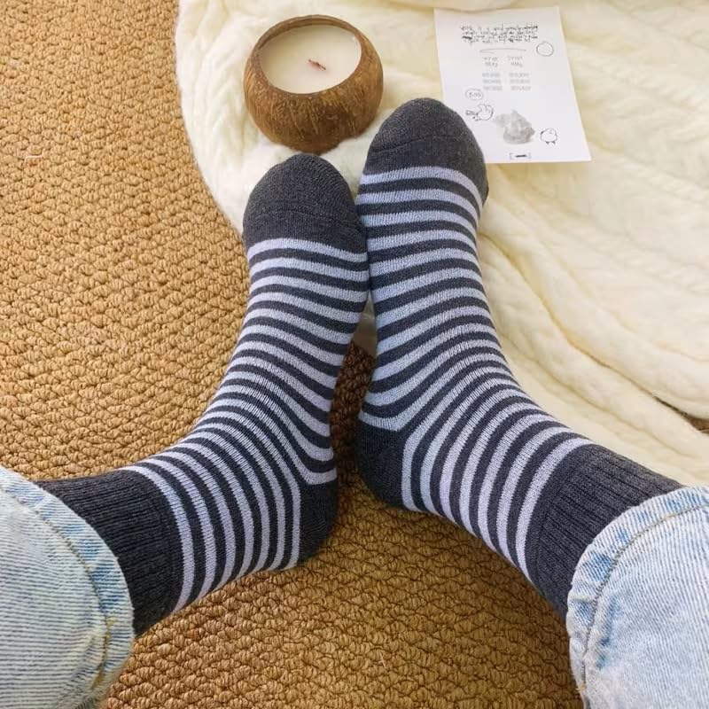 Image of WKLOUYHE Women's And Men's Mid-Calf Thick Socks |Cozy Thermal Thick Socks for Cold Weather Free Size,Pack Of 05