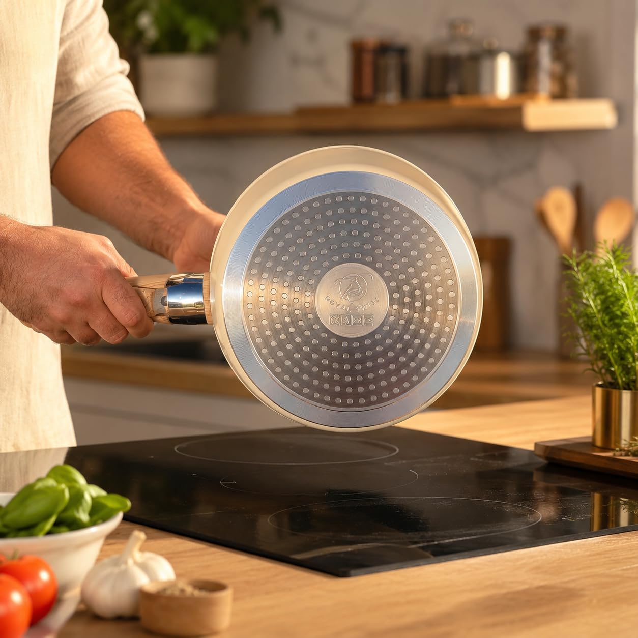 Royal Swiss® Set de casseroles 6 pièces avec poignée amovible – 14/16/18/20 cm + couvercle en verre universel – Induction tous feux – Empilable, gain de place
