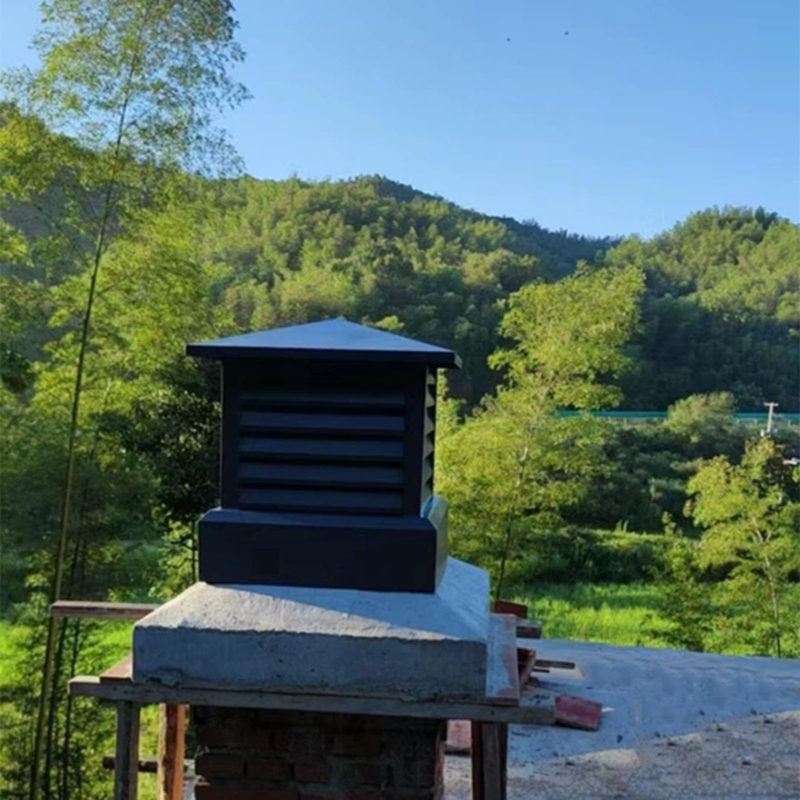 Tapones para Chimenea, Tapa de Chimenea de Aluminio Impermeable - Sombrerete y Rejilla de ventilación estándar de fácil instalación para ventilación de Techo Exterior (35 x 35 cm) - Duradero