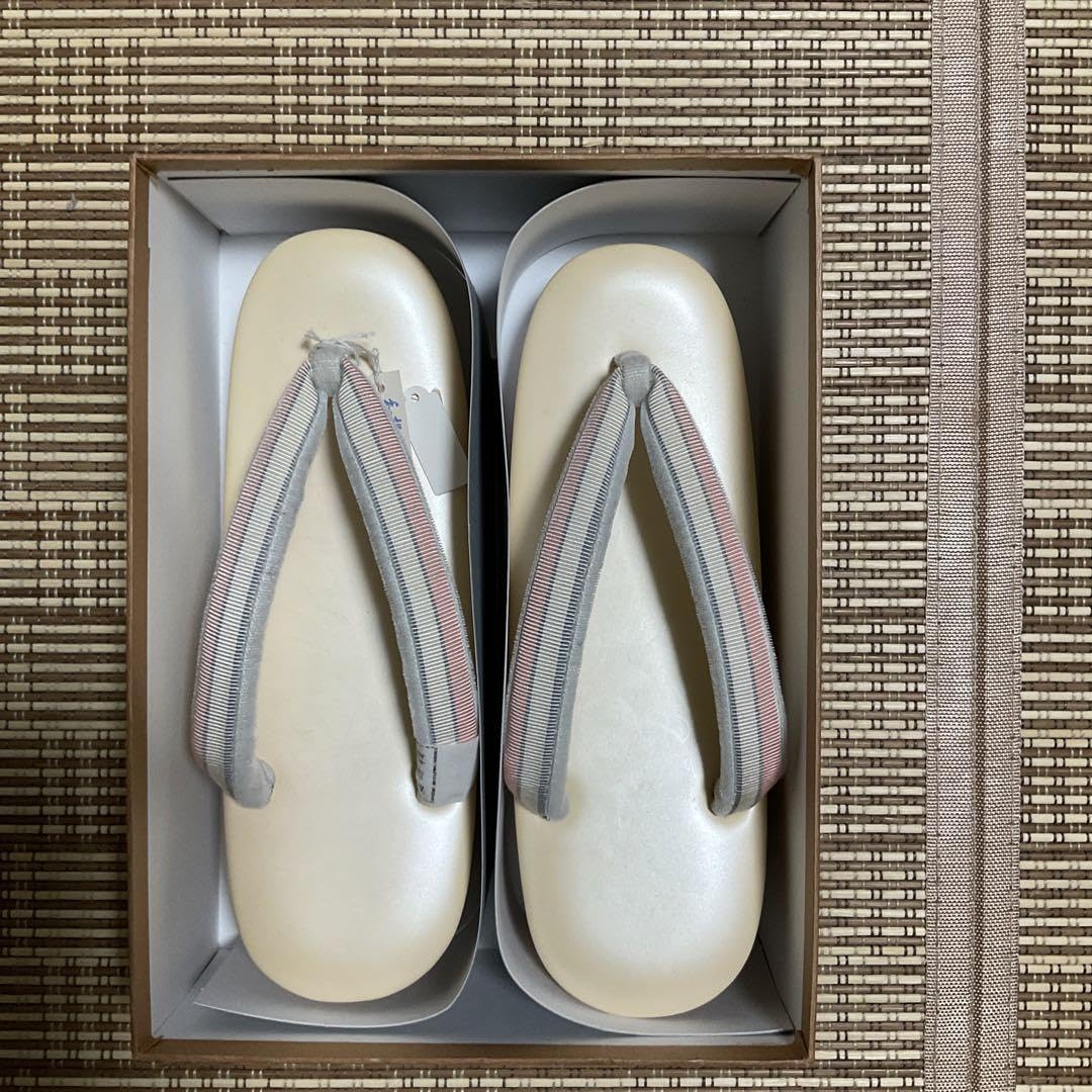 Amazon.co.jp: 和想庵 草履 真田紐 鼻緒 : ファッション 