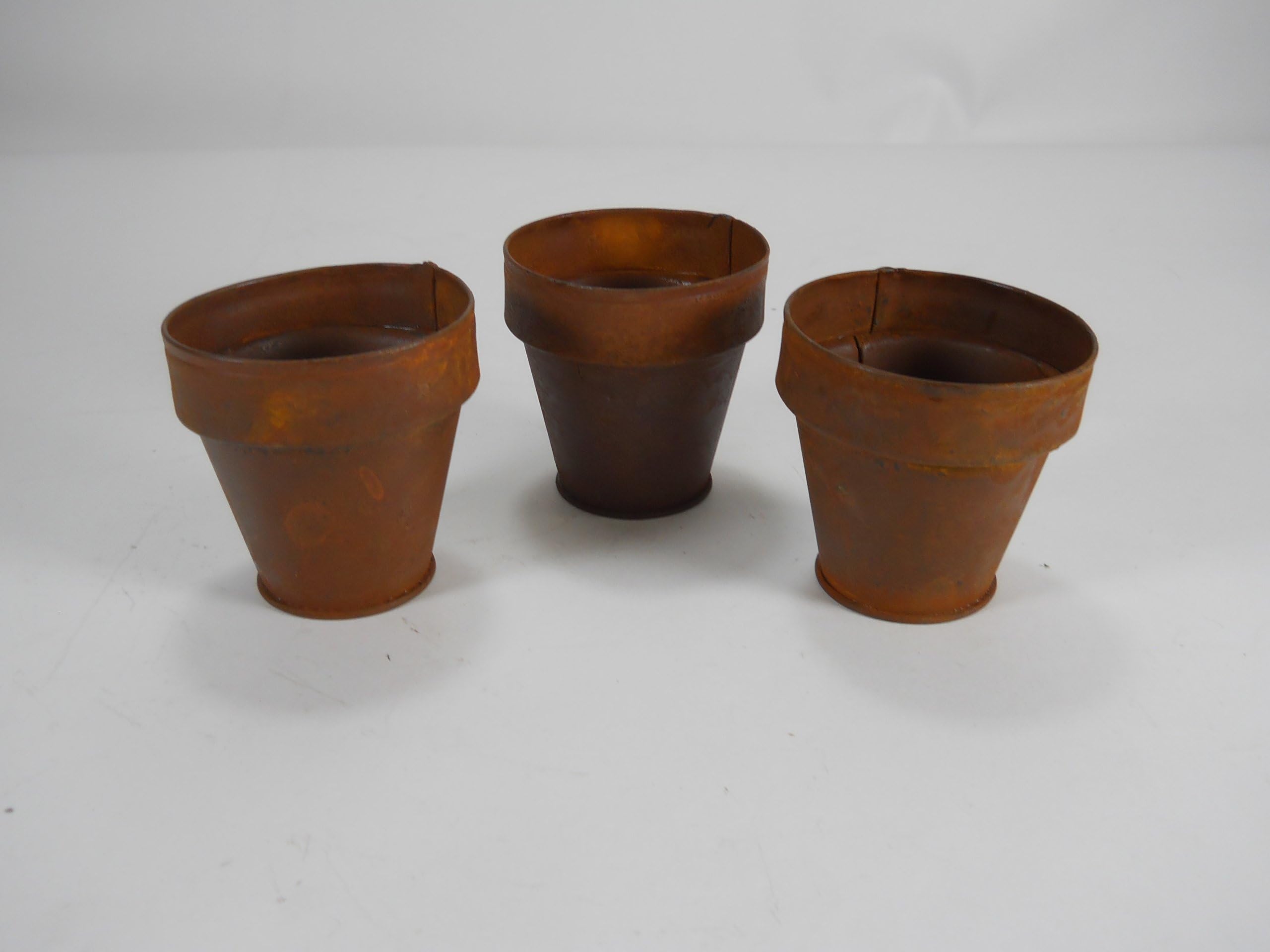 Set of 3 Small Pails Rust Patina 2 7/8