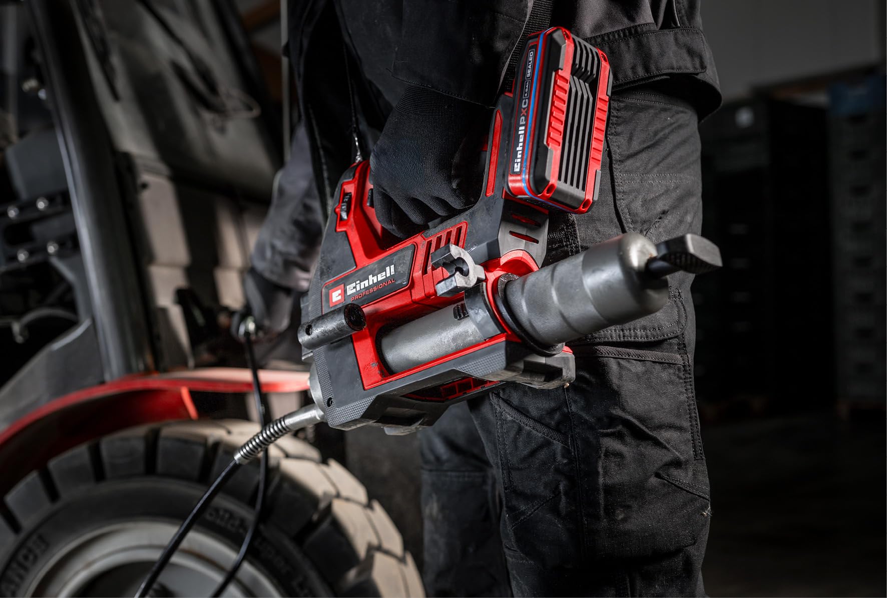 Pompe à graisse sans fil Einhell Professional TP-GR 18/690 Li-Solo | PXC | 18 V | max. 690 bar/10 000 PSI | débit max. 295 ml/min | régulation de la quantité de graisse | 2 vitesses | sans fil