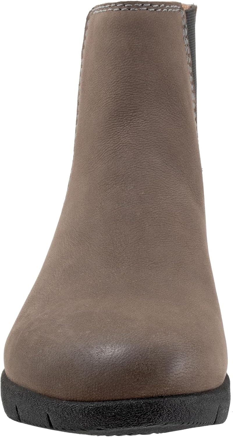 SoftWalk Women's Albany Ankle Boot - Image 7