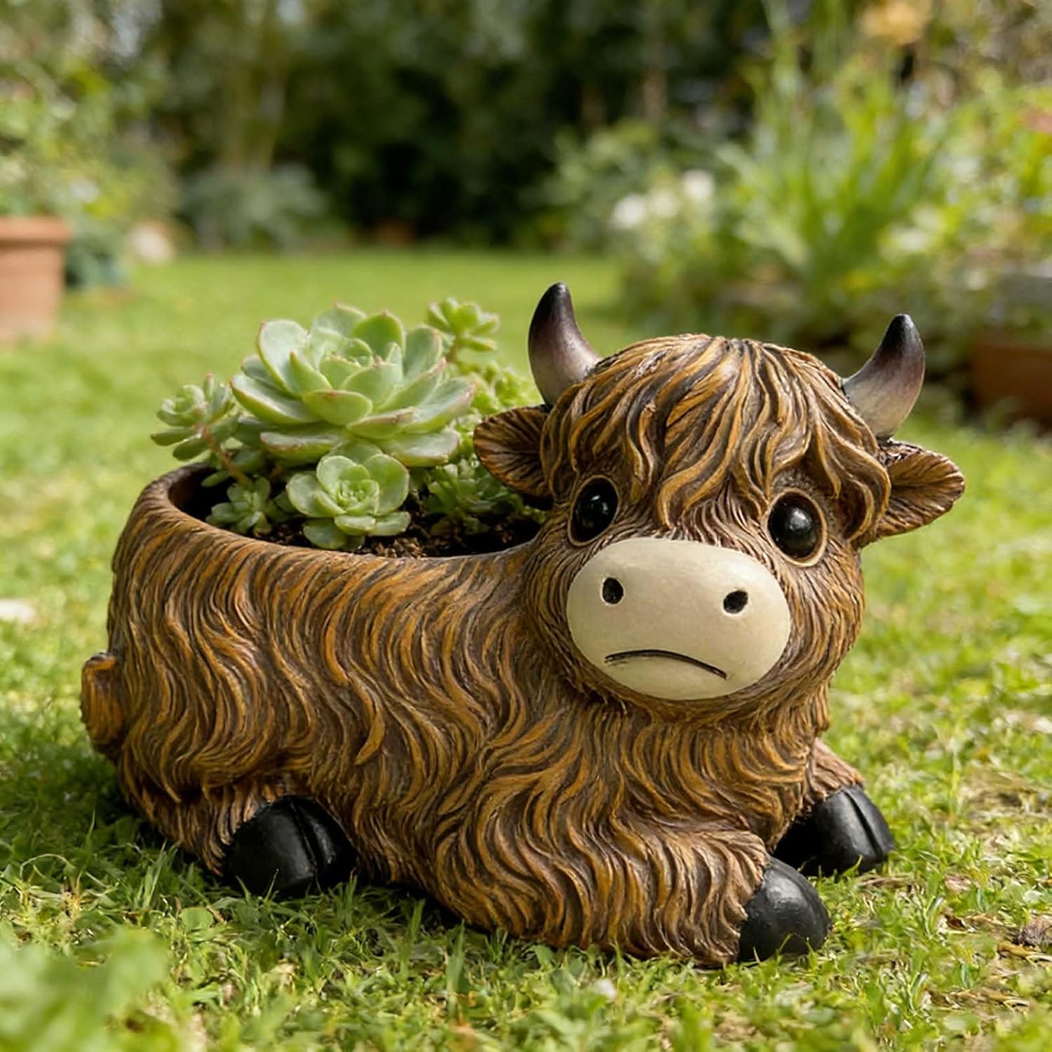 Highland Cow Planter – Decorative Resin Flower Pot for Succulents, Highland Cow Decor, Small Animal Plant Container for Indoor & Outdoor, Unique Gift for Grandma Mom