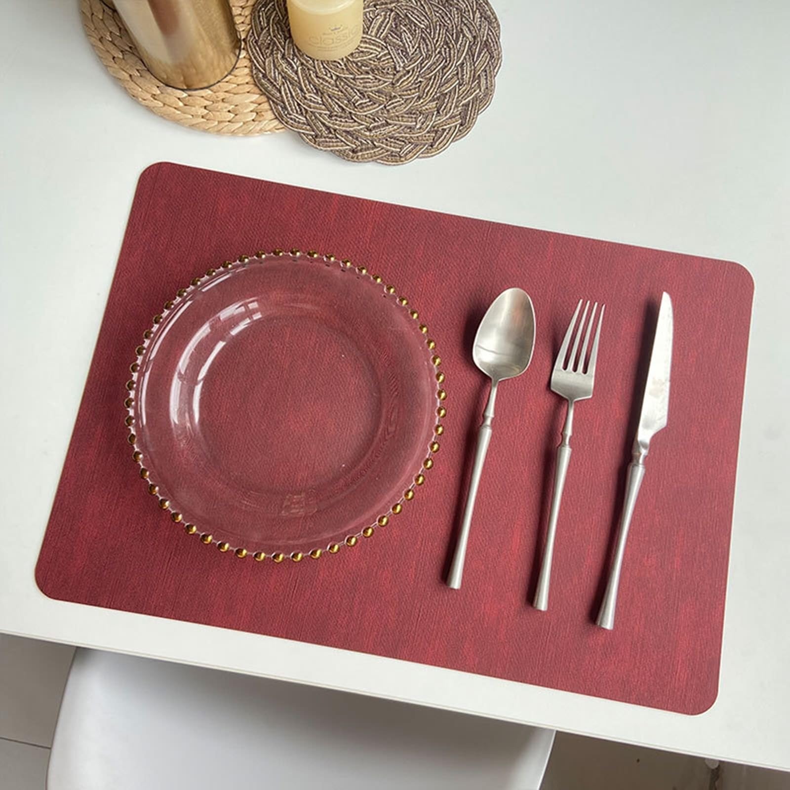 Lot de 6 sets de table de bureau - En cuir synthétique - Couleur unie - Texture synthétique - Sets de table carrés lavables - Pour restaurant, table à manger - Rouge - 30 x 43 cm