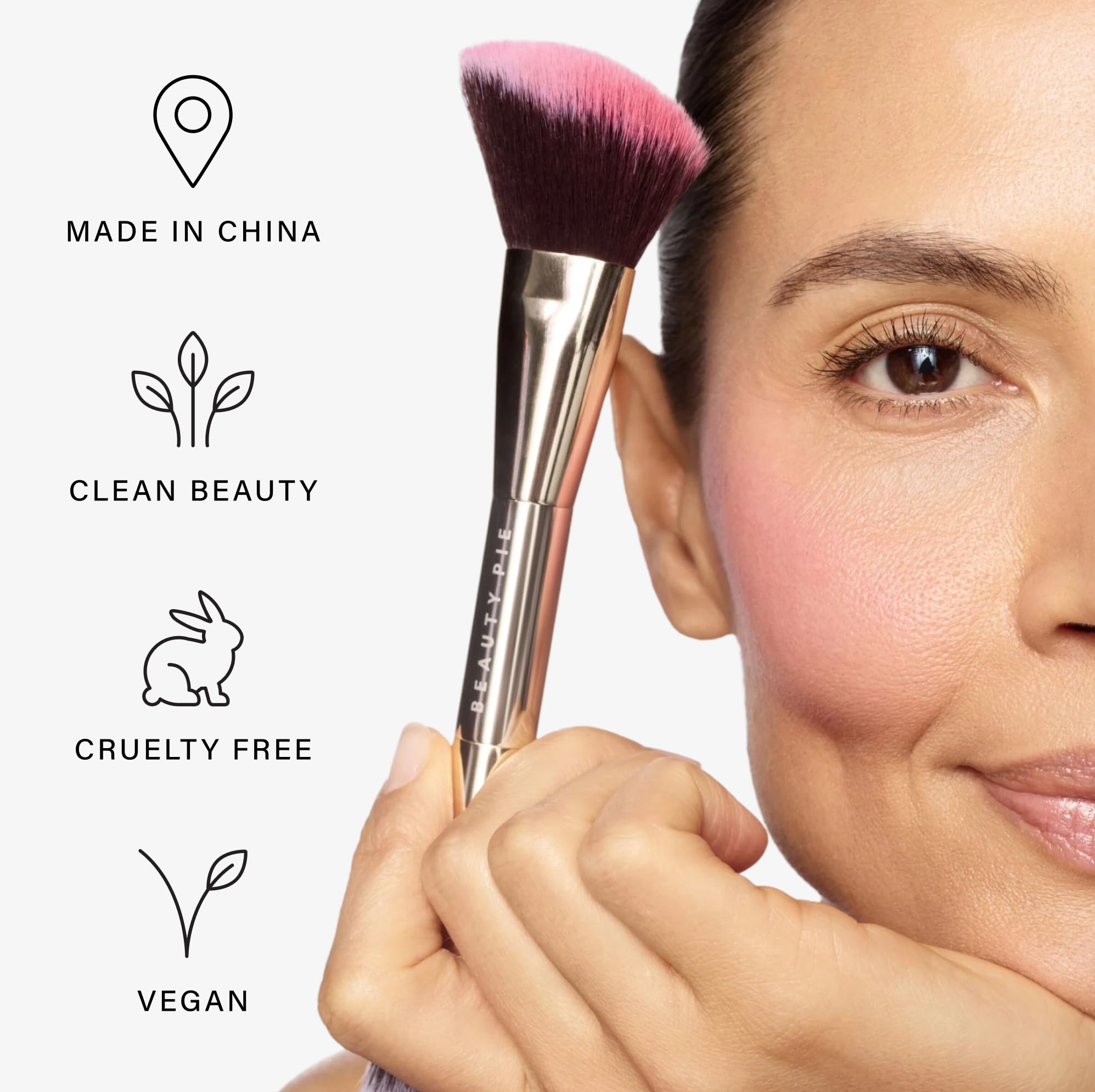 Beauty Pie Brocha de doble punta para esculpir y rubor 012 – Brocha de maquillaje profesional en ángulo y resaltado cónico – Cerdas sintéticas veganas y libres de crueldad animal – Esculpir, mezcla y