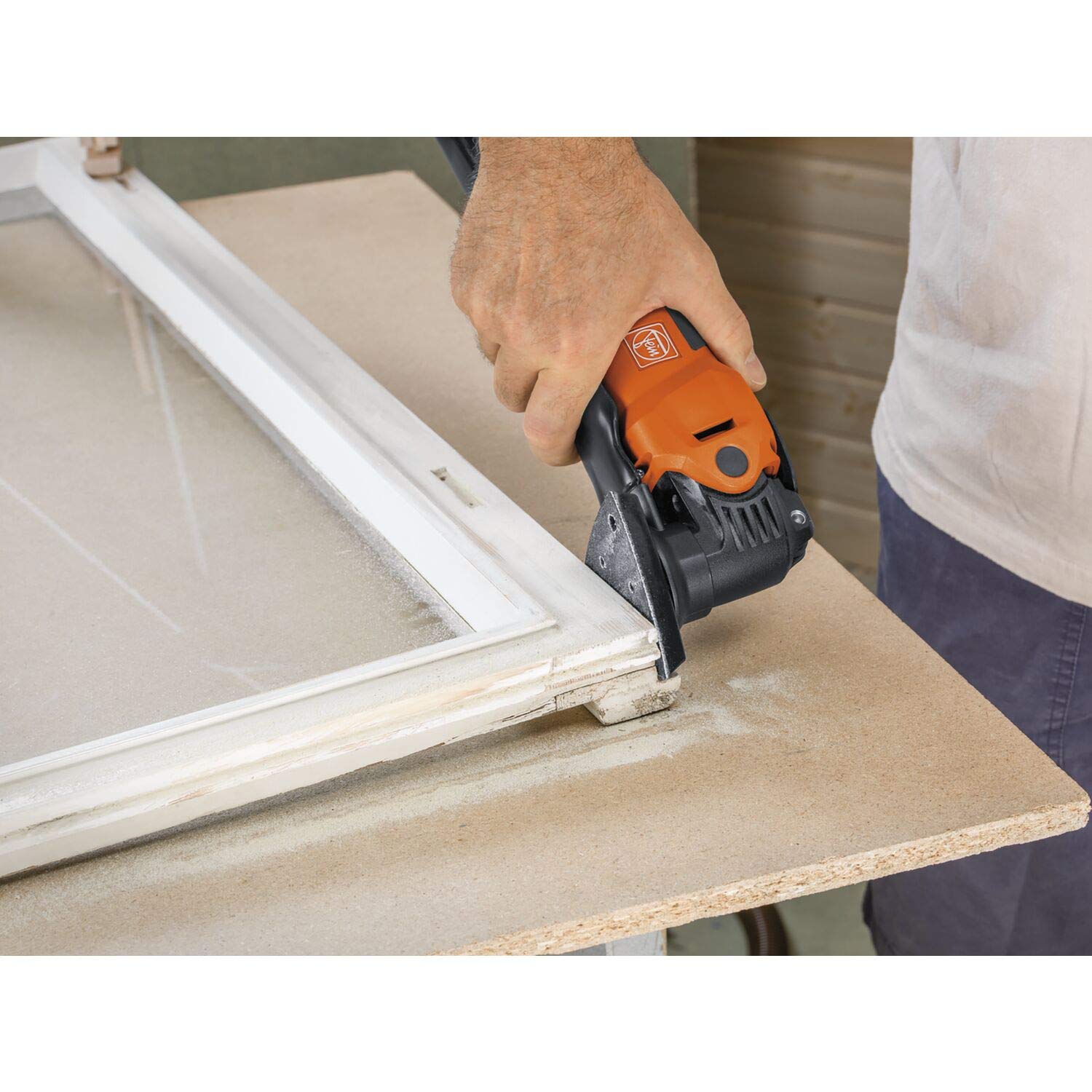 FEIN Multimaster MM 500 Plus Top EDITION, Das leistungsstarke MultiTool bei Ausbau und Renovierung mit 62 Zubehören zum Sägen, Schleifen, Schneiden, Fliesen austrennen und mehr.