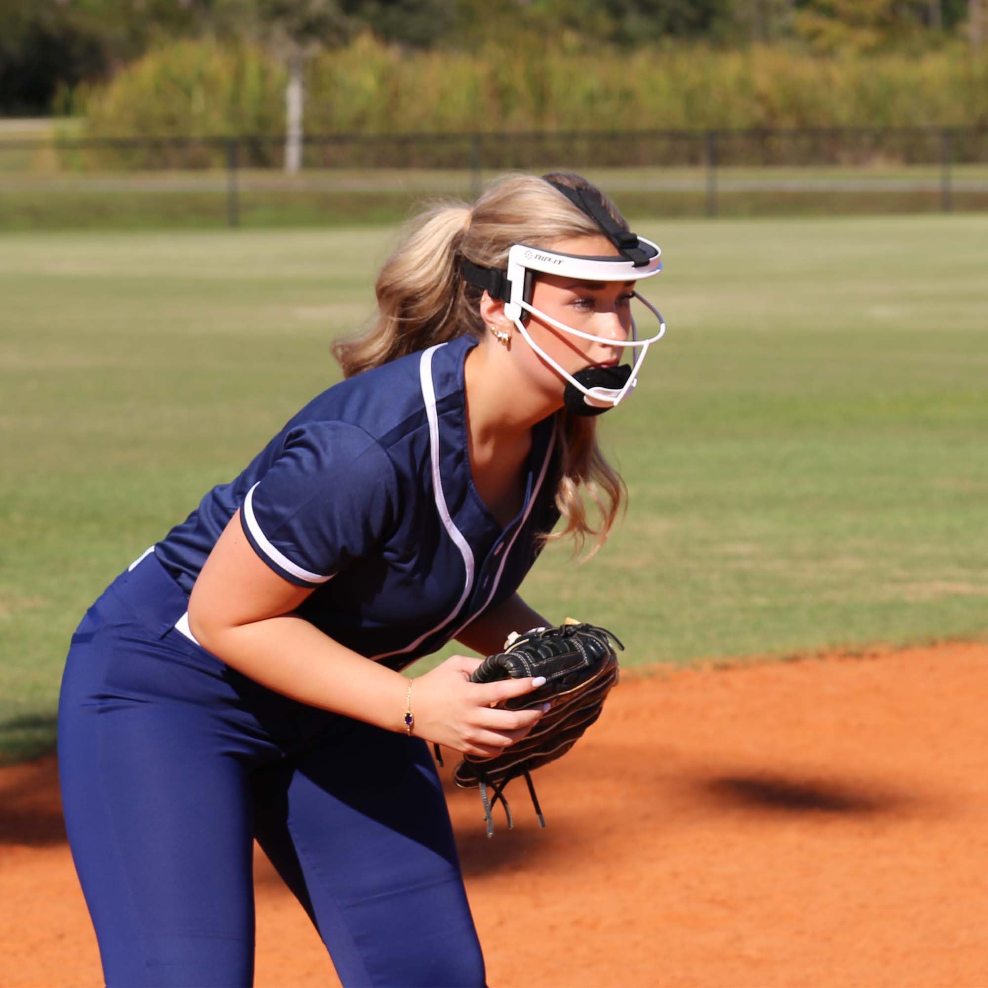 RIP-IT Defense Softball Fielder's Mask - Coupe légère et sûre pour Une Protection et Un Confort Maximum - Ne gêne Pas la Vue - Convient pour Les queues de Cheval