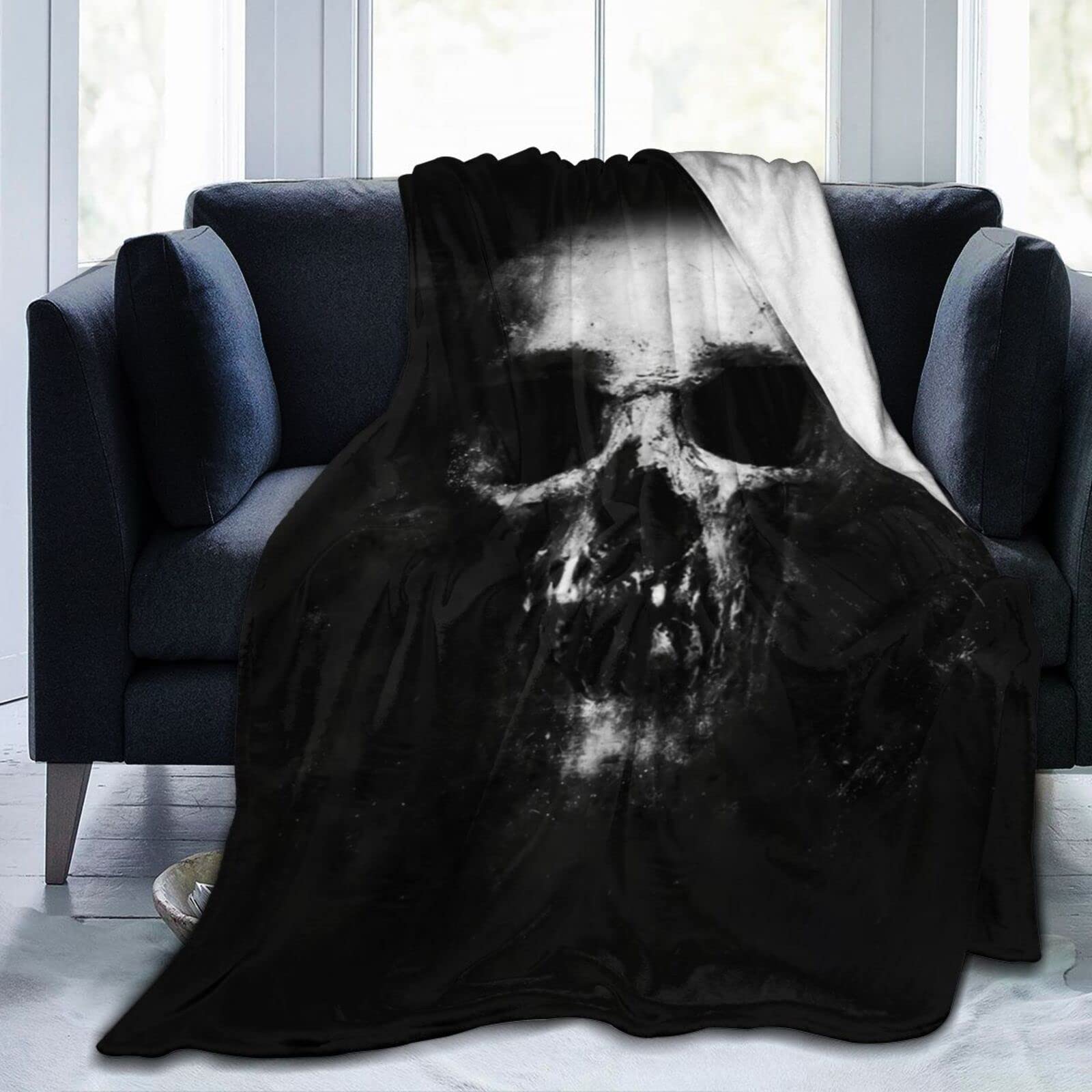 Lsjuee Scary Skull Throw Blanket Scary Halloween Design Blankets Lightweight Soft Cozy Flannel Blanket for Sofa Couch Bed Office 80"X60"