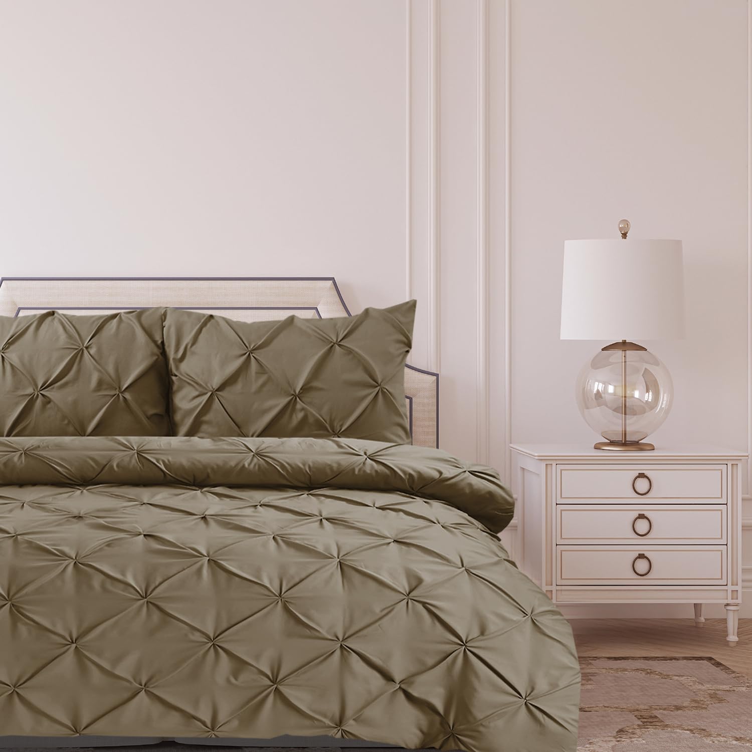 Bronwen Mathews Duvet Cover Set Deep Taupe Pintuck Pinch Pleat Soft Microfibre Duvet Cover with 2 Pillowcases
