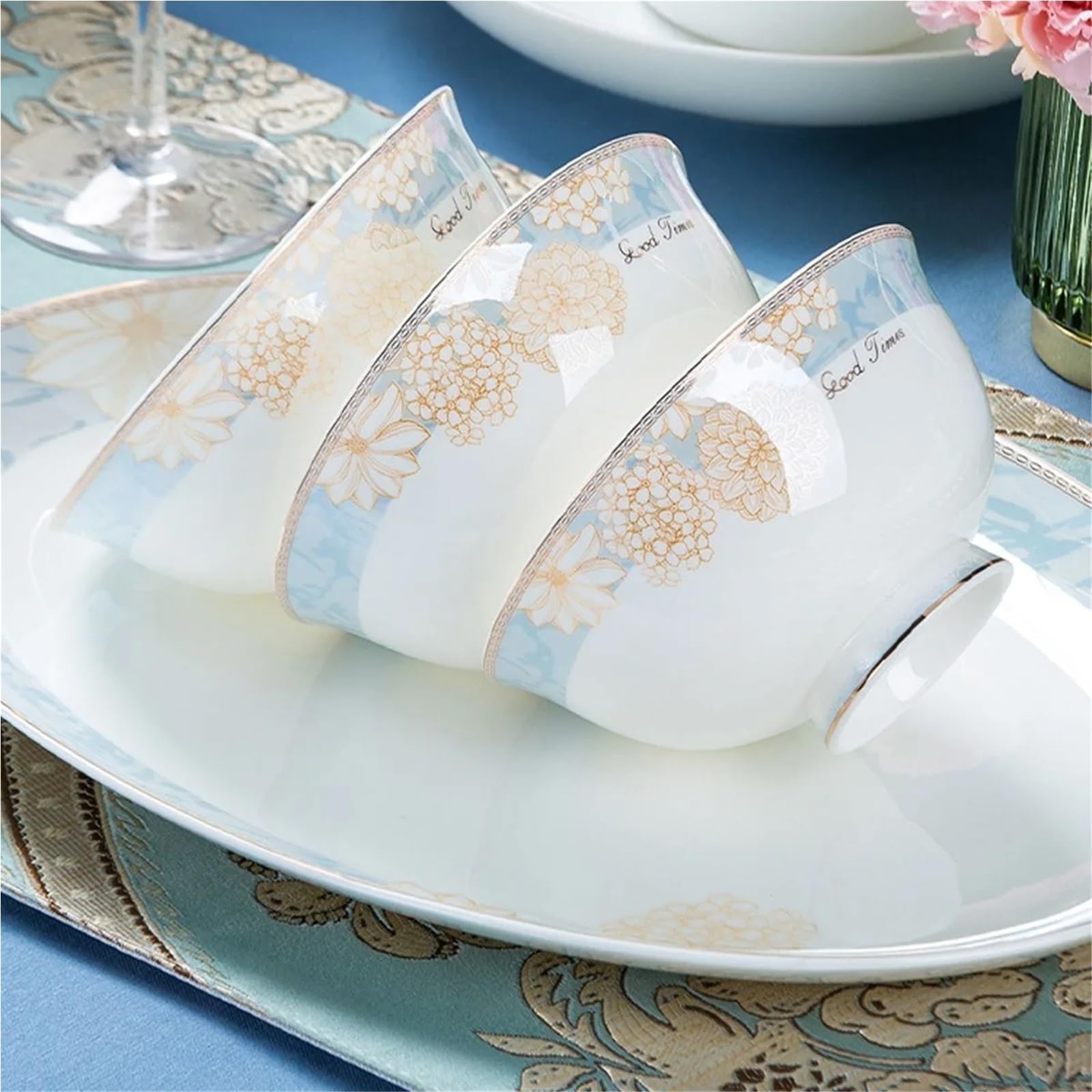 Zestaw naczyń ceramicznych, obejmujący miseczki na jedzenie, desery, sztućce, miski do ryżu, miski do sałatki i przybory kuchenne, 60 elementów.,60pcs-