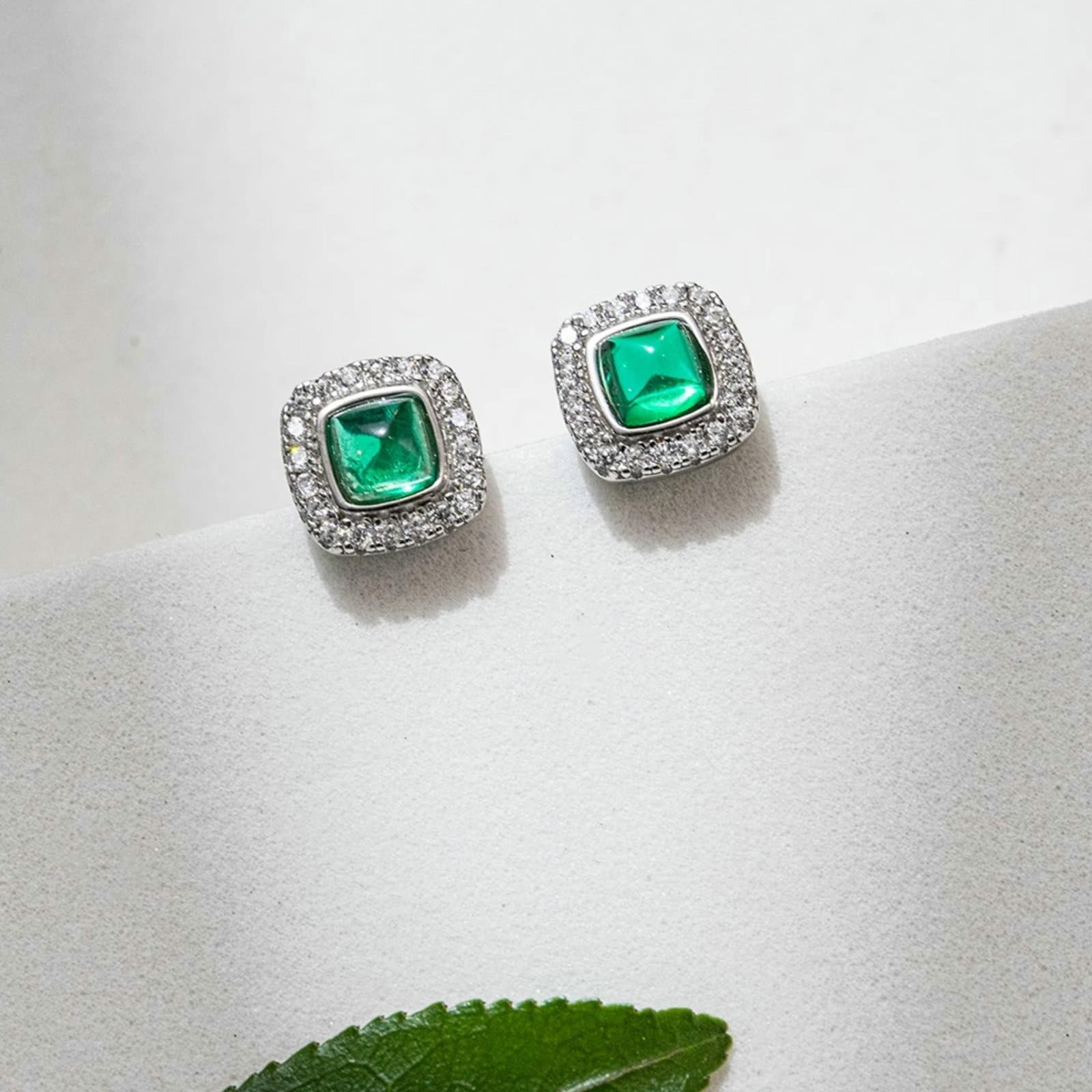KnSam Prawdziwe złoto biżuteria białe złoto Au750 kolczyki sztyfty, 0,8 ct laboratorium stworzone szmaragdowe kolczyki klasyczne szlif popielaty czerwony, damskie kolczyki z moissanit 18K
